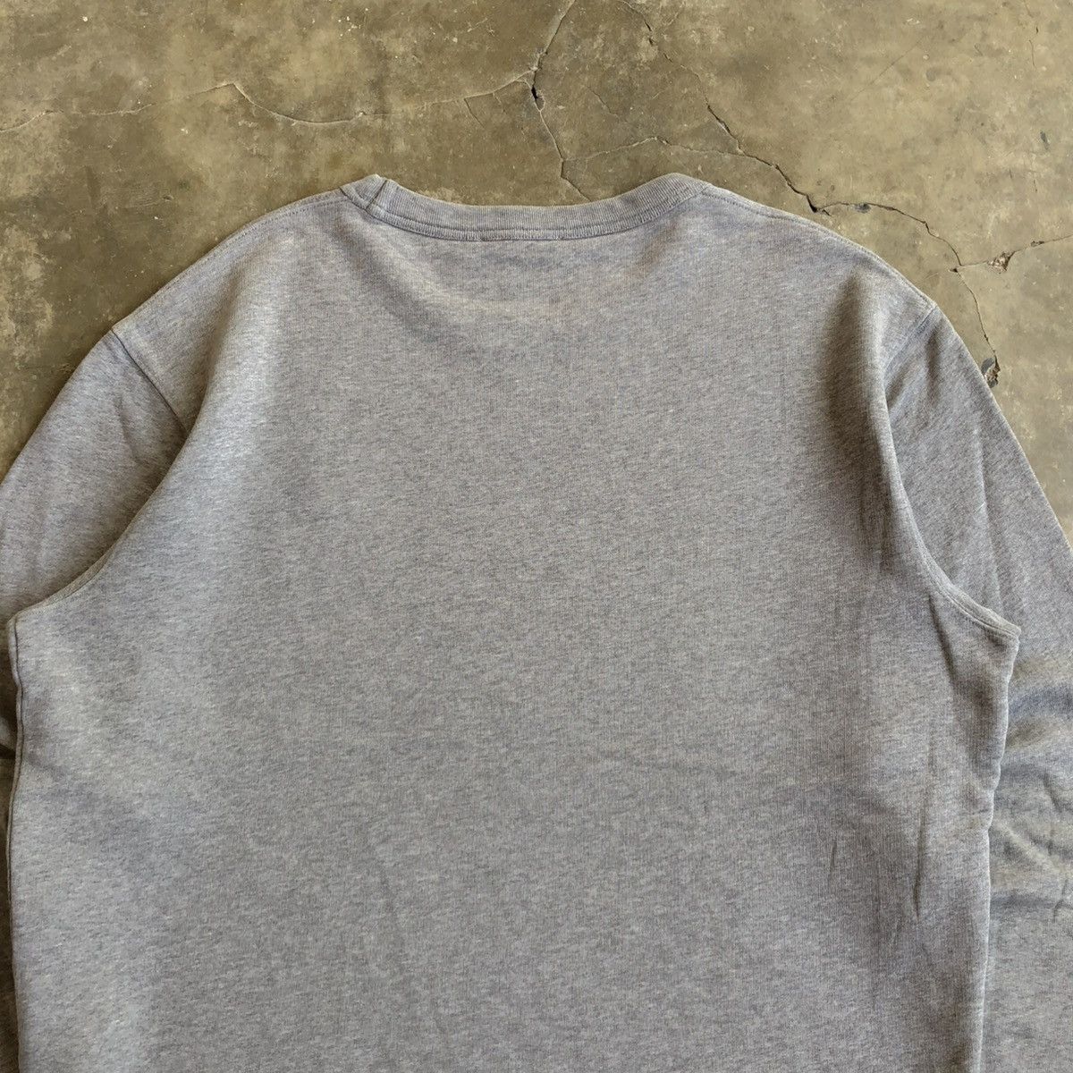 Acne Studios Acne Studios Fairview Face PAW17 Patch Logo Crewneck Grey Size US XL / EU 56 / 4 - 9 Thumbnail