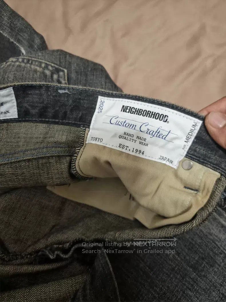 Neighborhood Neighborhood size M jeans Size US 27 - 6 Thumbnail
