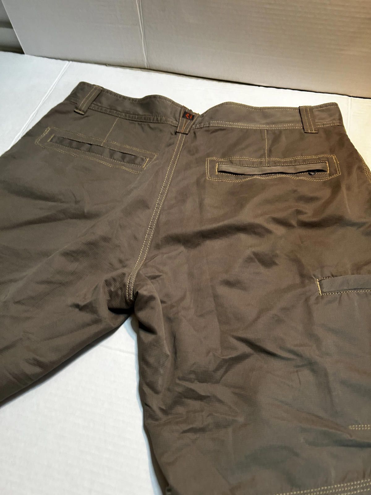 Royal Robbins Royal Robin Shorts Sz 34 - 9/10 condition- Gorpcore Techwear Size US 34 / EU 50 - 4 Thumbnail