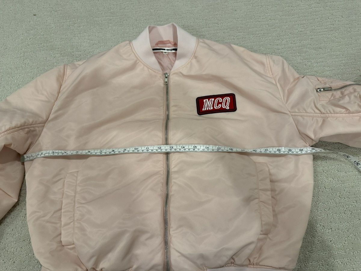 McQ Alexander McQueen Men’s McQ Alexander McQueen pink bomber jacket patch IT48 Size US M / EU 48-50 / 2 - 14 Thumbnail