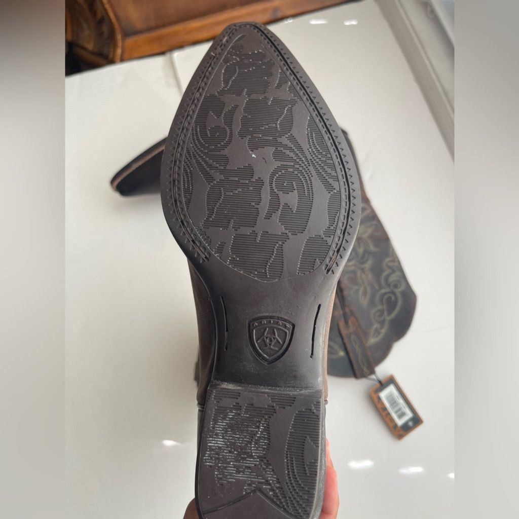 Ariat Ariat Brown Western Cowboy Boots with tag size 7.5B Size US 7.5 / IT 37.5 - 5 Thumbnail