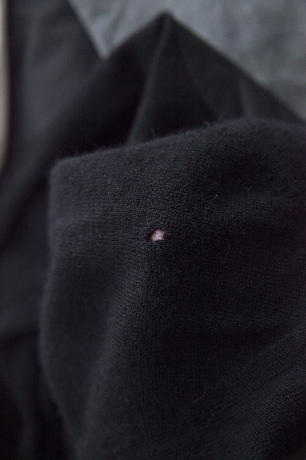 Maison Margiela SS12 wool cardigan with leather elbow patches Size US S / EU 44-46 / 1 - 11 Thumbnail