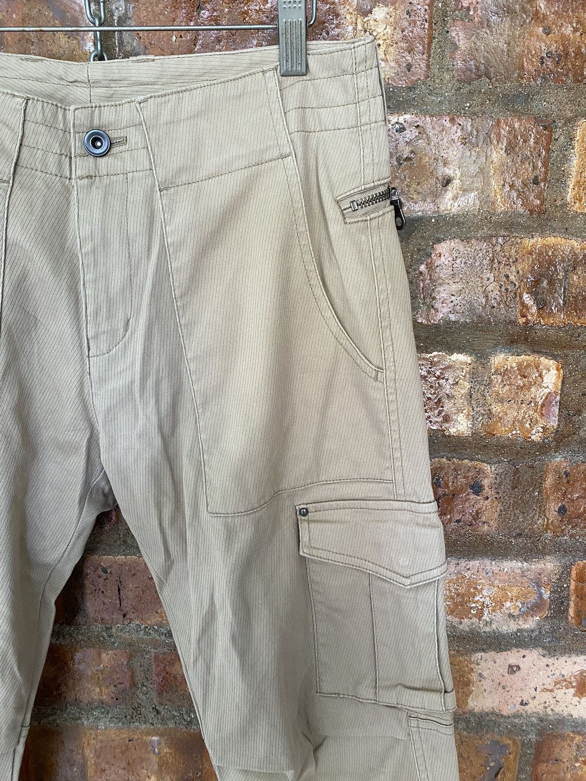 PPFM 2000s Boycott Japan Back Zipper like herringbone cargos Size US 29 - 11 Thumbnail