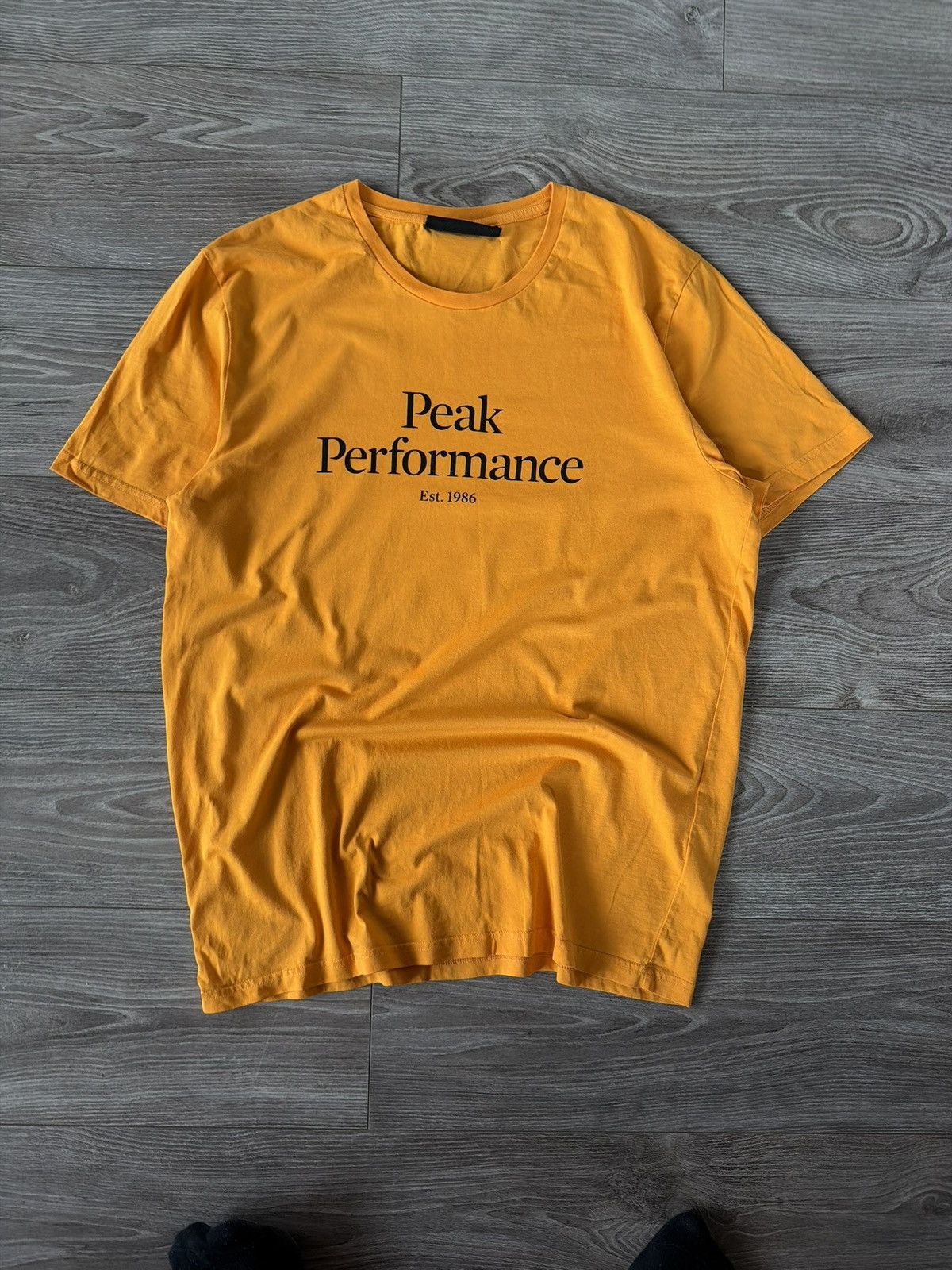 Peak Performance Peak Performance Mens Orig Tee Size US XL / EU 56 / 4 - 17 Thumbnail