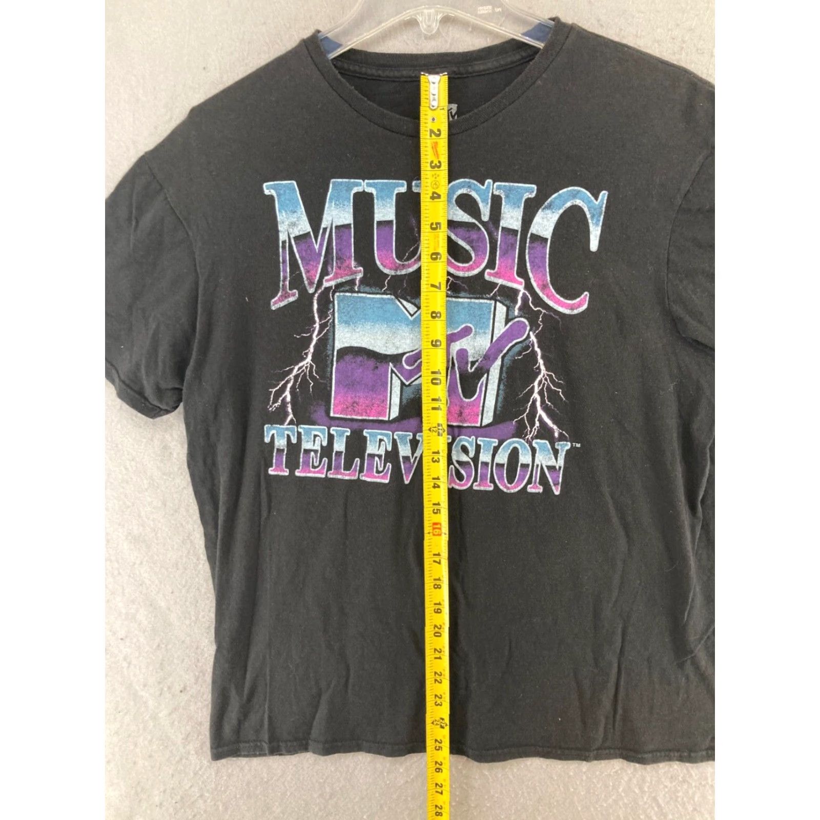 Logo 7 MT&V MTV Logo TShirt Men Large Black Graphic Print Crew Neck Cotton Jersey All Seasons Music 90s Theme Mens Size US L / EU 52-54 / 3 - 3 Thumbnail