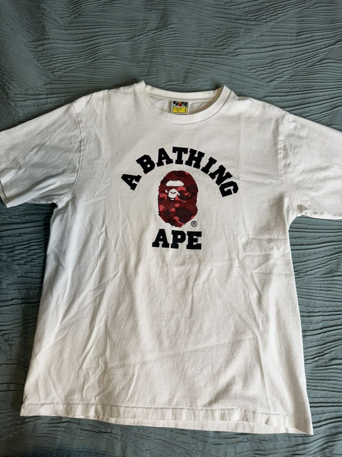 Bape A Bathing Ape BAPE Color Camo College “White/Red” T-Shirt Size US L / EU 52-54 / 3 - 1 Thumbnail