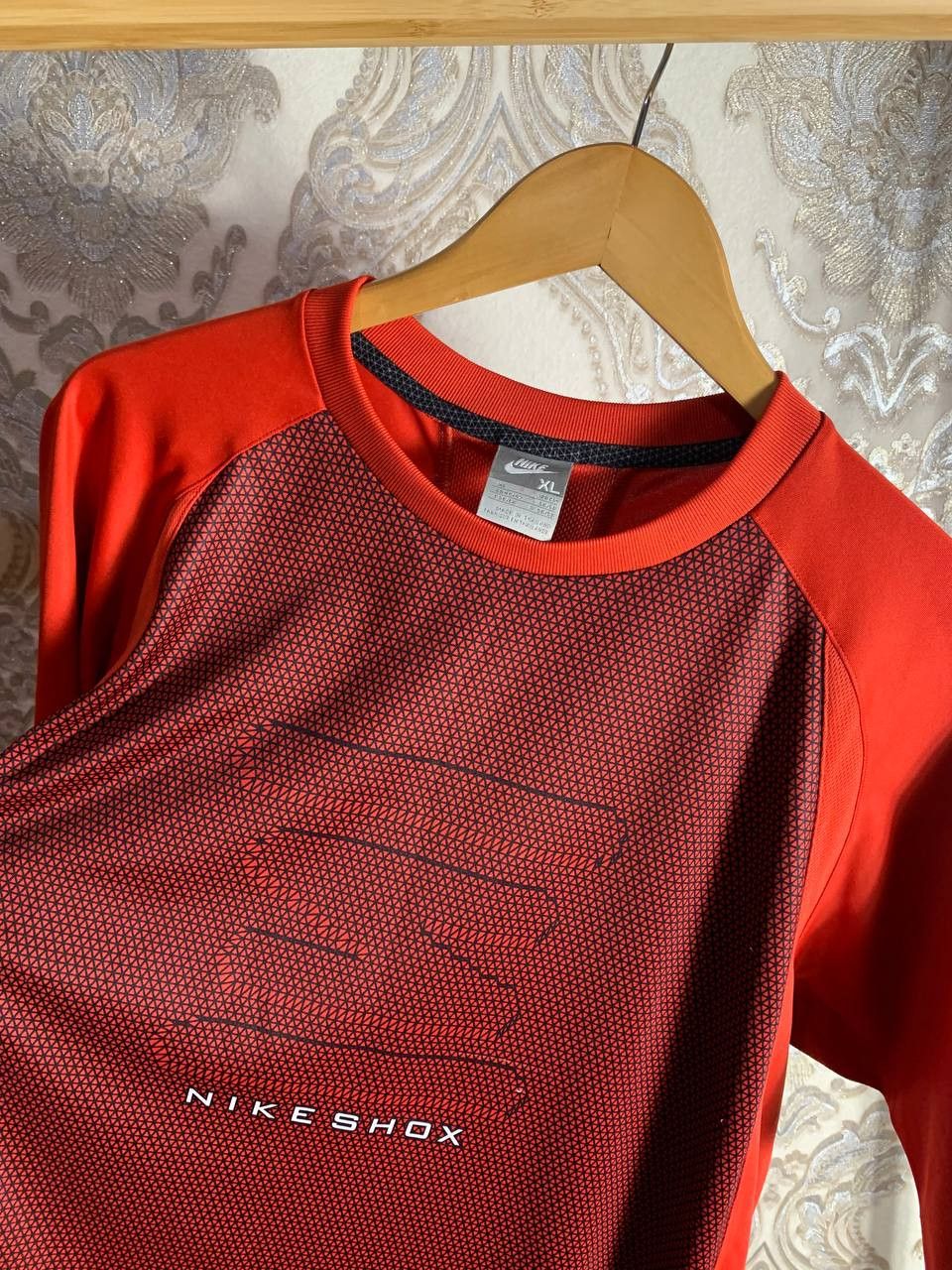 Nike Vintage Nike Shox Retro T-shirt Drill Swoosh Y2K 90s SK8 Size US XL / EU 56 / 4 - 3 Thumbnail