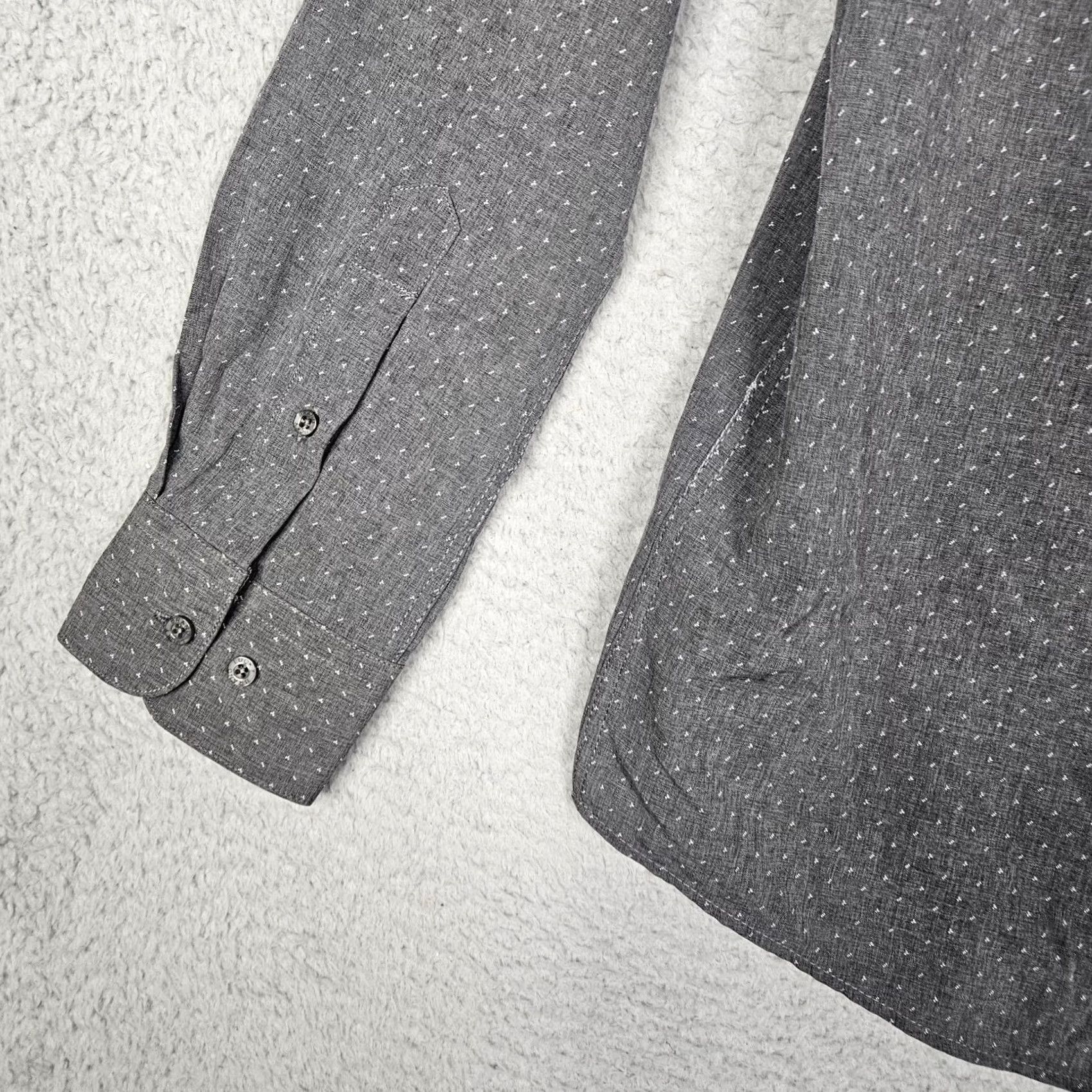 Lucky Brand Lucky Brand 4 WAY STRETCH Men’s Gray Chambray Shirt S Button-Down Casual Poly 4 Way Stretch Regular Size Type: Regular Size US S / EU 44-46 / 1 - 7 Thumbnail