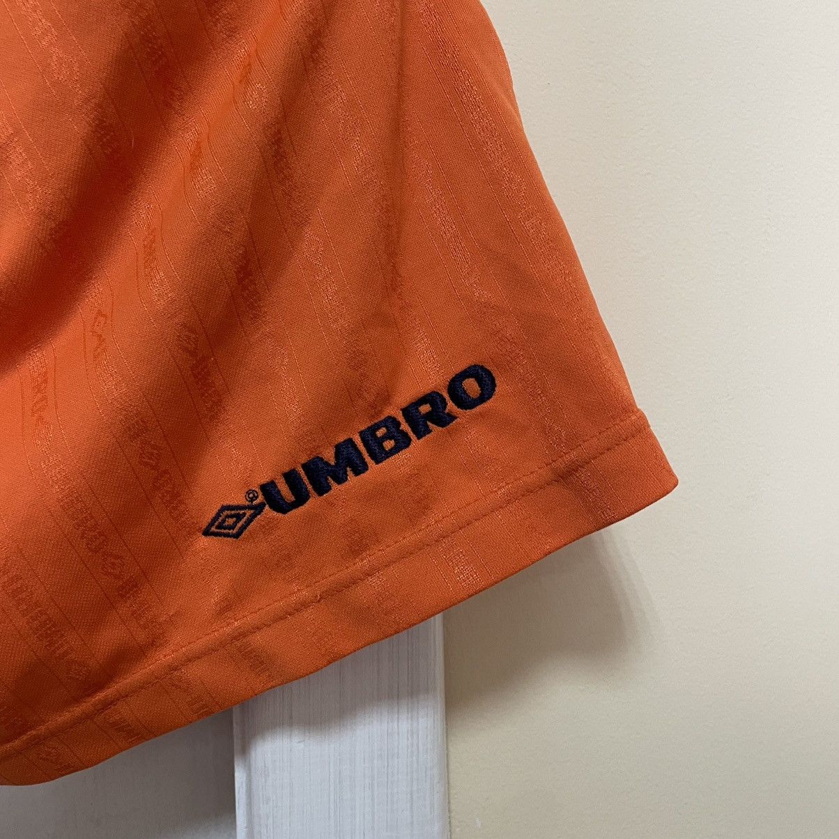 Umbro × Vintage 90s UMBRO SHORTS orange sportswear training olympic Size US 32 / EU 48 - 4 Thumbnail