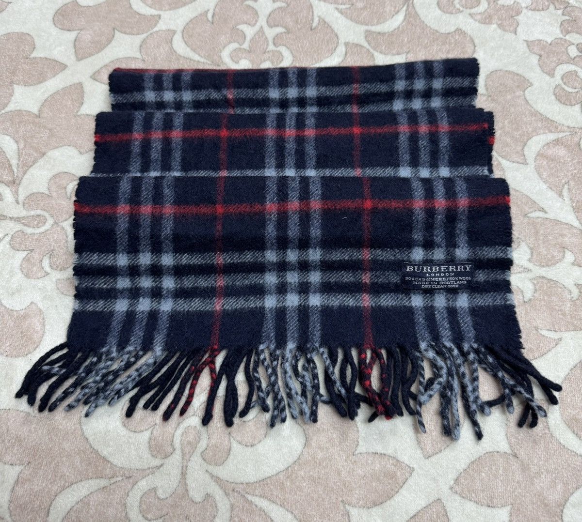 Burberry Scarves vintage Size ONE SIZE - 2 Thumbnail