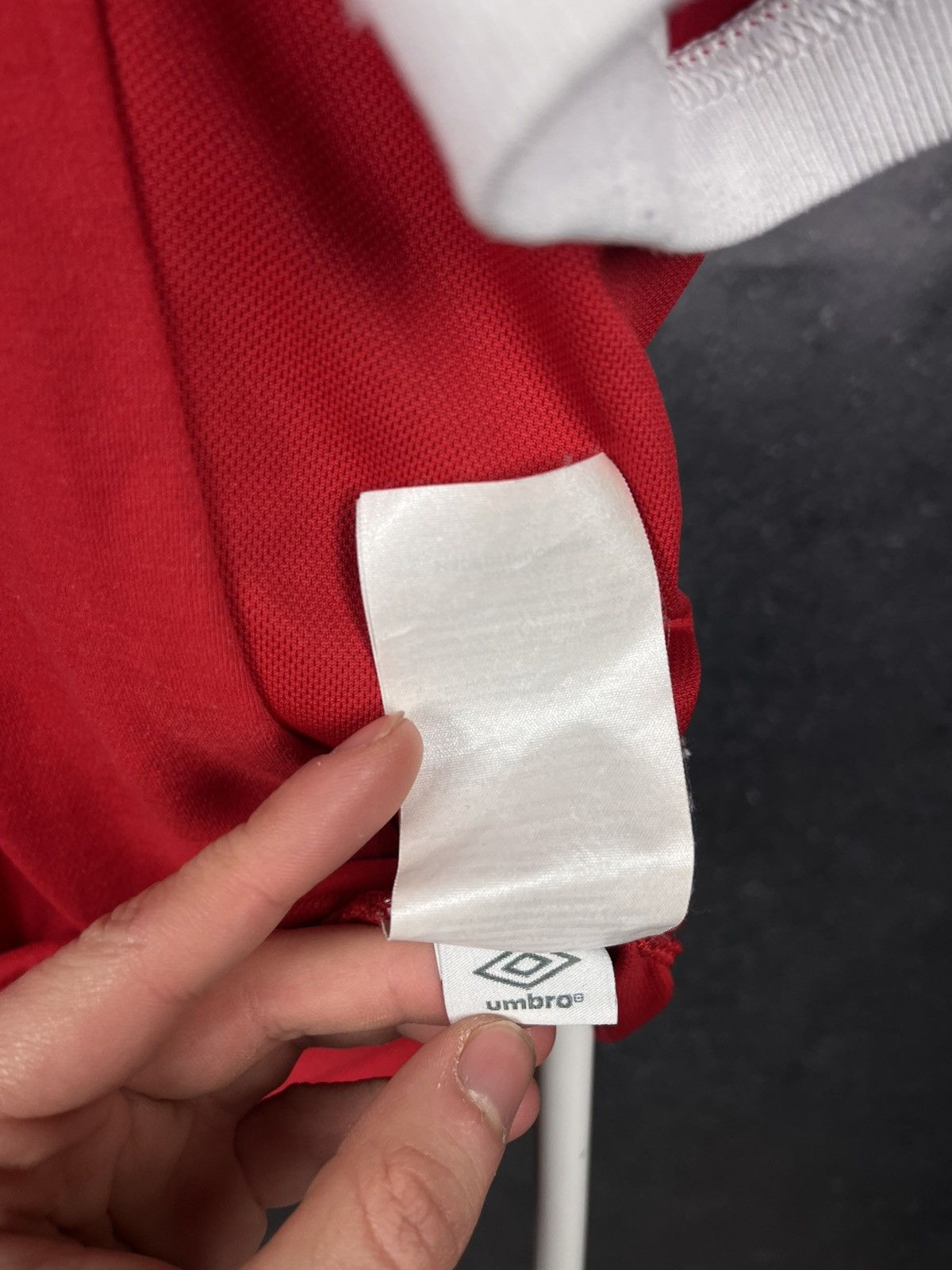 Vintage England 2010 2011 Gerrard World Cup away soccer jersey Size US M / EU 48-50 / 2 - 6 Thumbnail