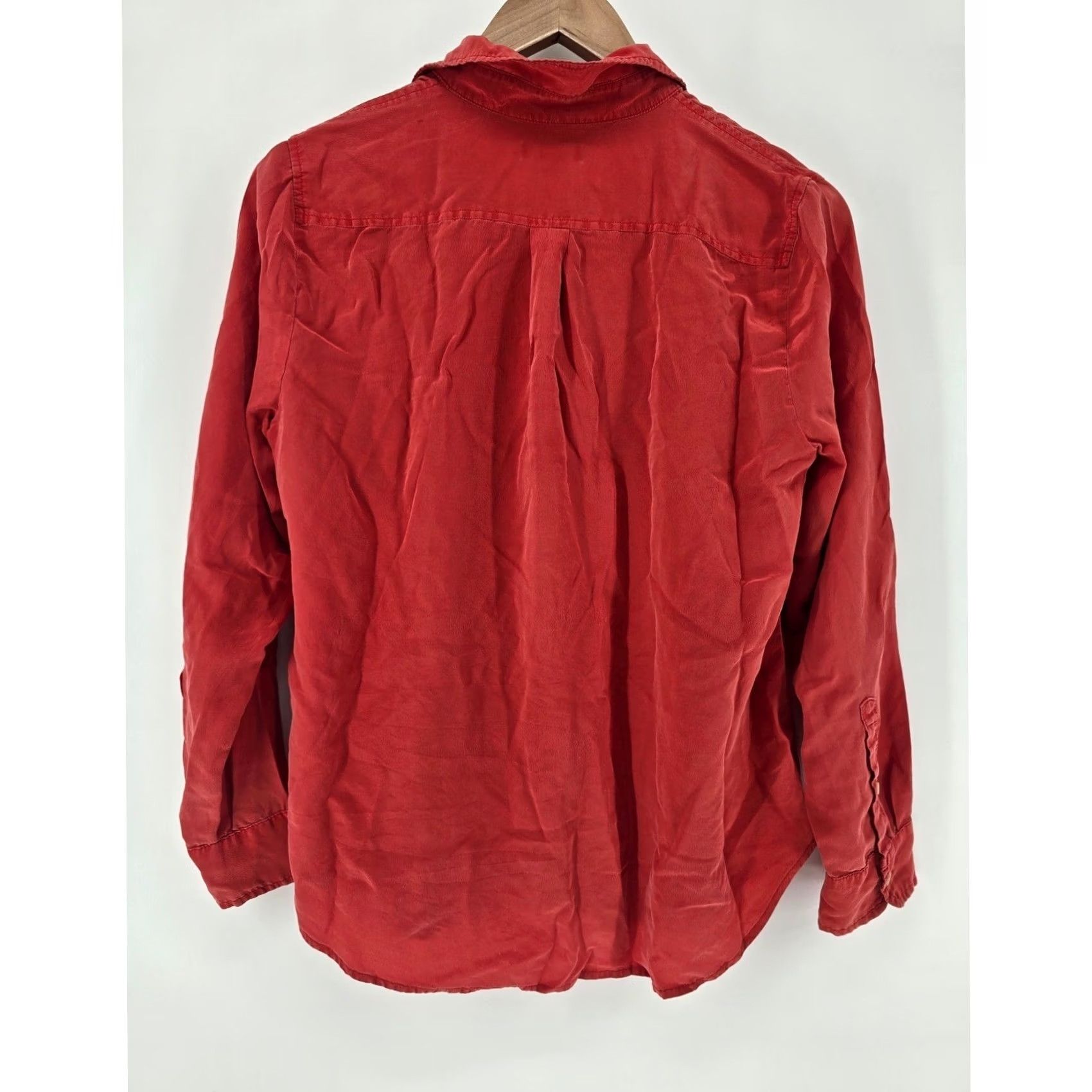 J.Crew Womens J.Crew Silk Red Button Up Blouse Classic Long Sleeve 12 Hidden Placket Size XL / US 12-14 / IT 48-50 - 3 Thumbnail