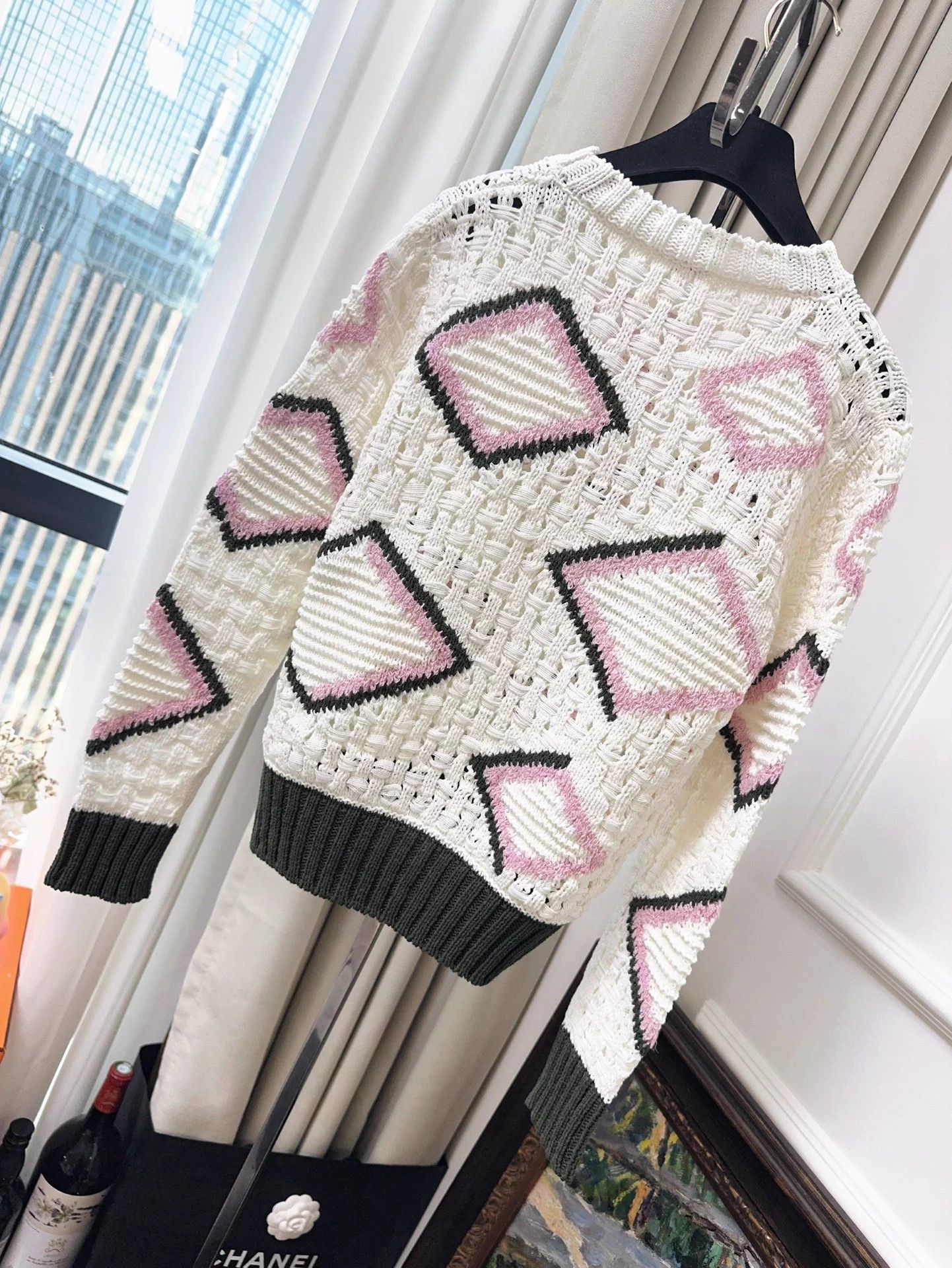 Chanel Chanel 20P Ivory Pink Logo Green Trim Geo Knit Top Size XS / US 0-2 / IT 36-38 - 2 Thumbnail