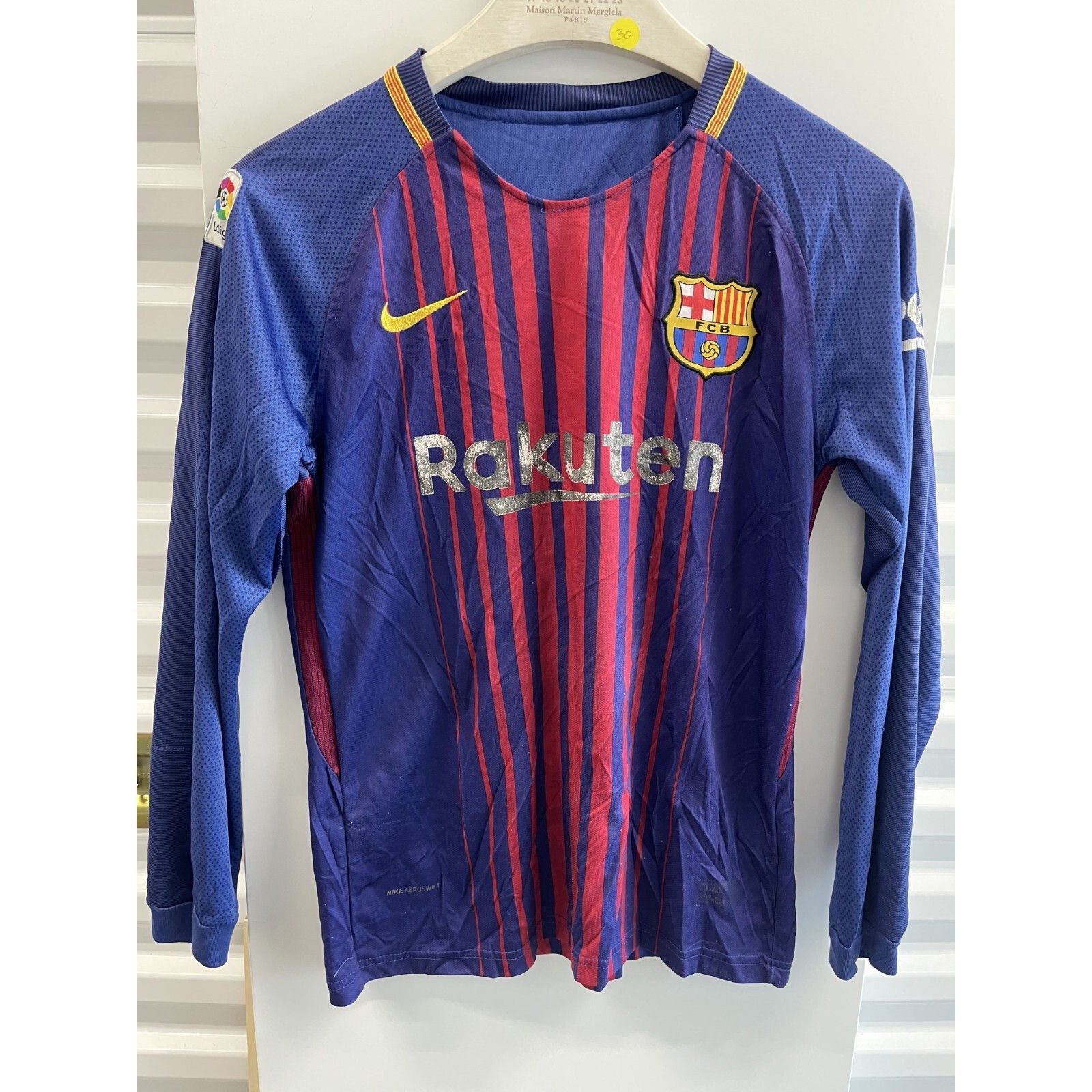 Nike VTG 90S Y2K RARE NIKE FC BARCELONA RAKUTEN UNICEF SOCCER JER Size ONE SIZE - 1 Thumbnail