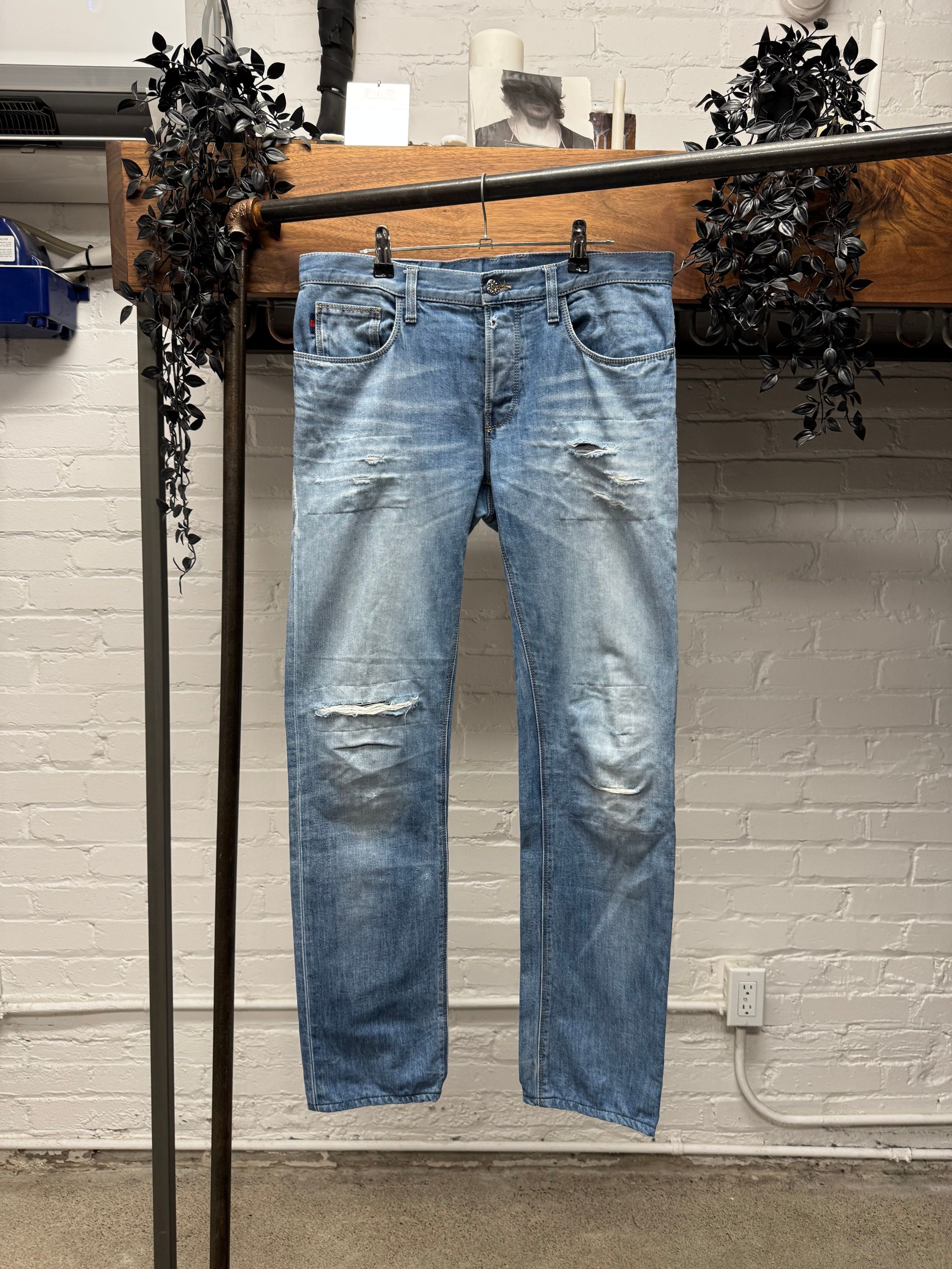 Gucci Vintage Gucci Light Wash Blue Distressed Skinny Jeans Size US 30 / EU 46 - 1 Thumbnail