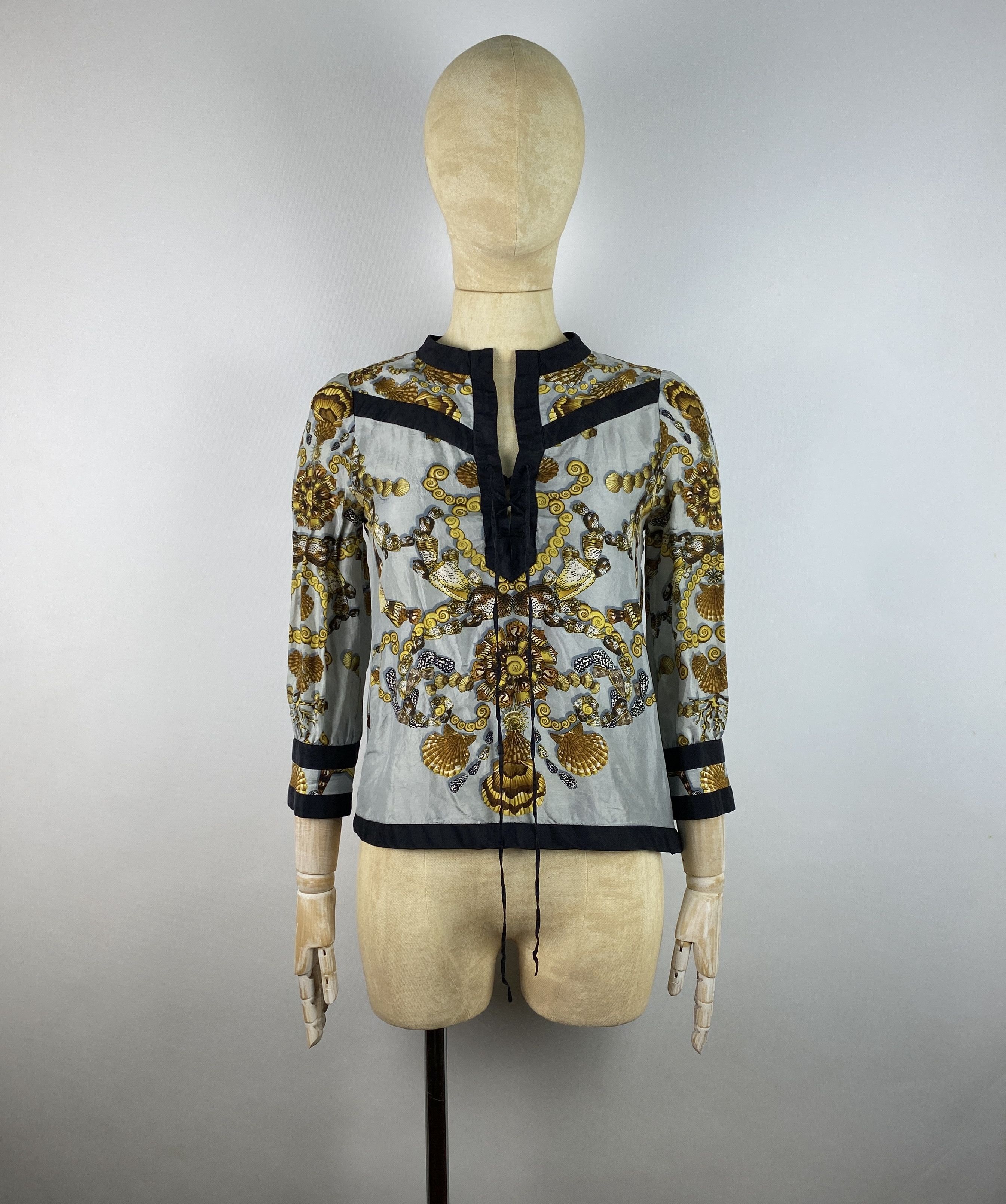 image of Gucci Vintage 2008 Silk Gold Pattern Blouse Size 38 in Gray Gold, Women's