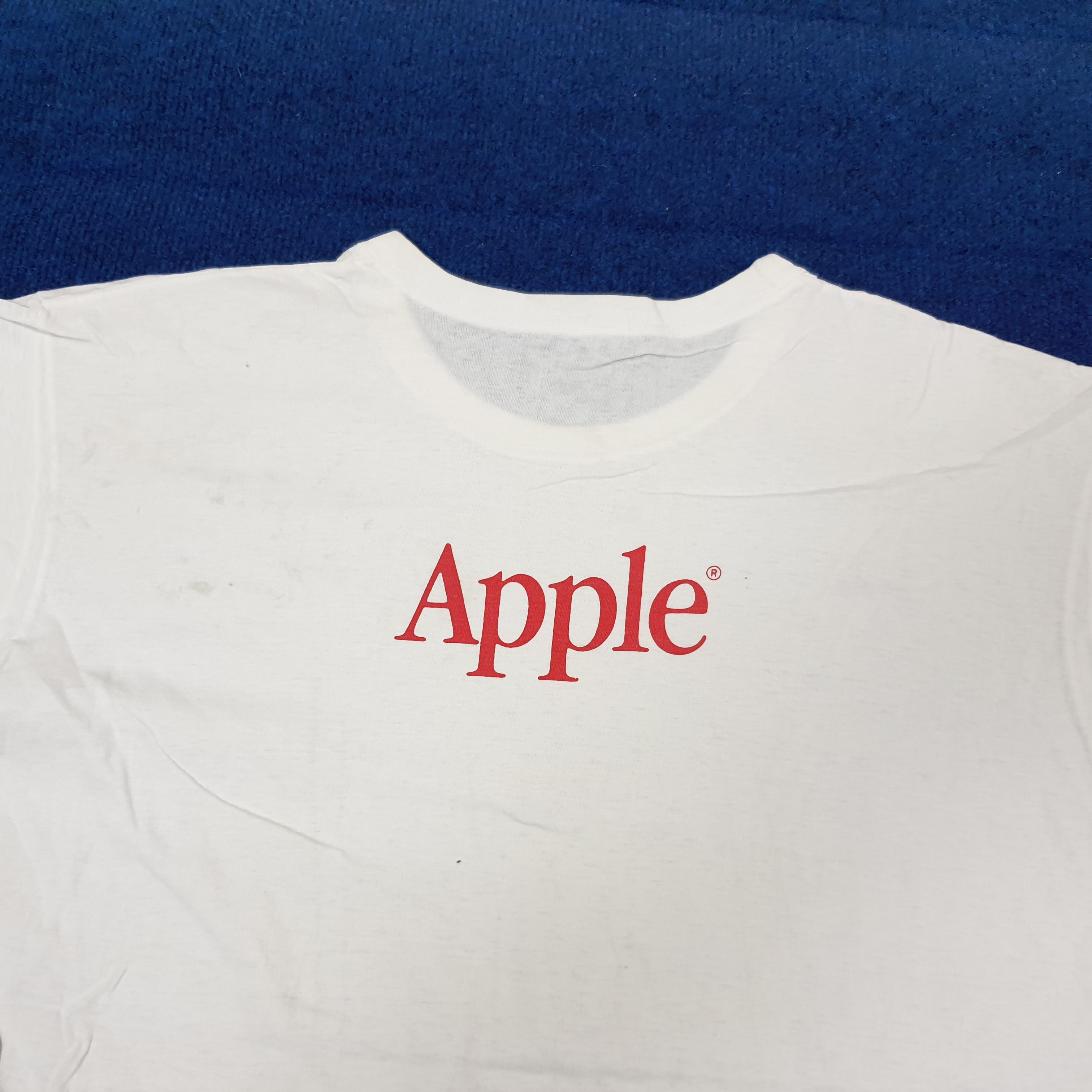 Apple Vintage Macintosh by Apple Product Tshirt C259N10 Size US M / EU 48-50 / 2 - 4 Thumbnail