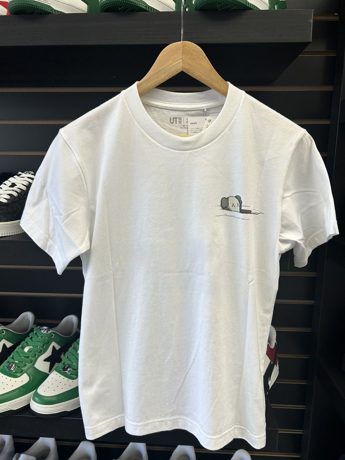 Kaws Kaws T-shirt Size US XS / EU 42 / 0 - 1 Thumbnail