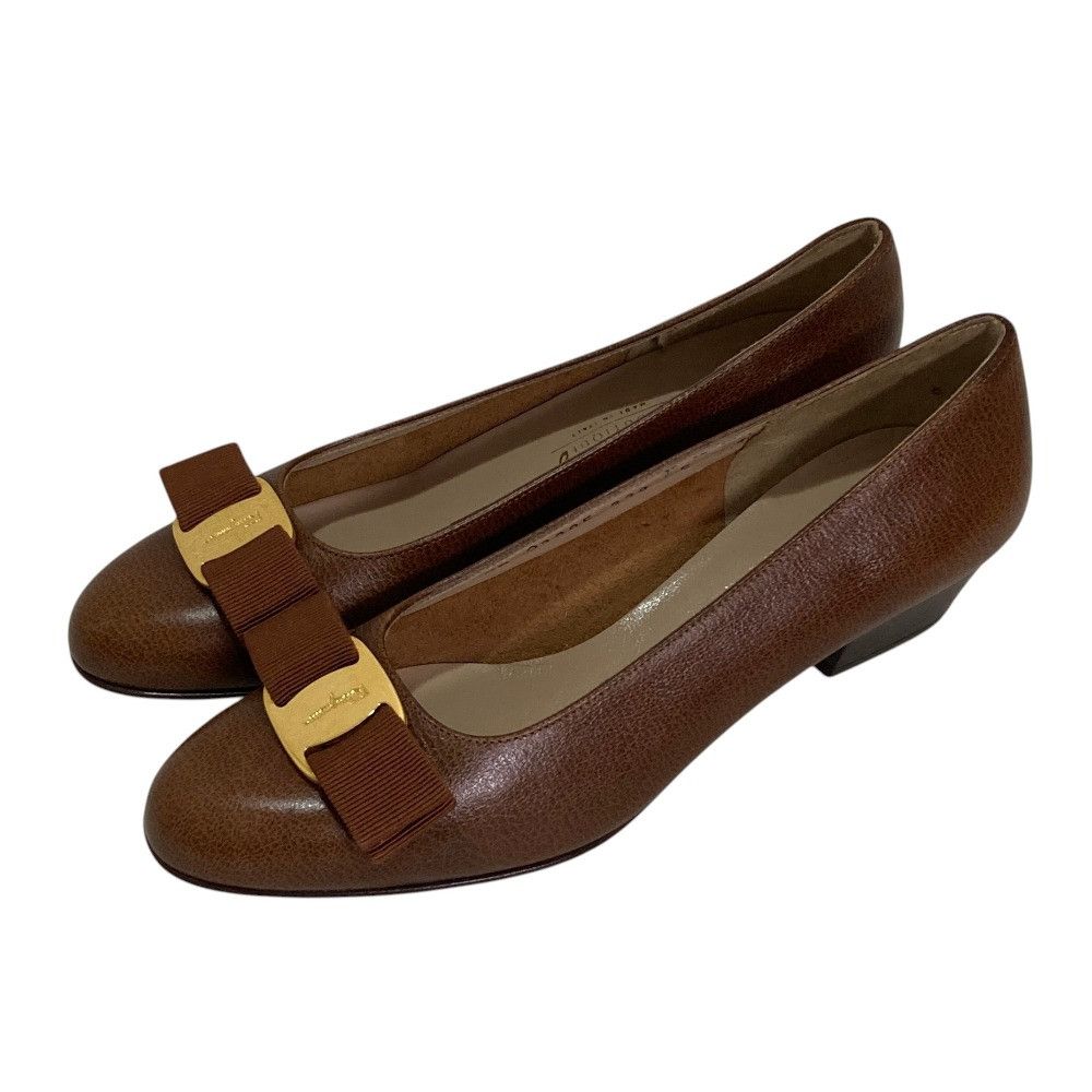 Salvatore Ferragamo Salvatore Ferragamo Salvatore Ferragamo Vara Leather Pumps Leather Shoes DUTY FREE for USA Size ONE SIZE - 1 Thumbnail