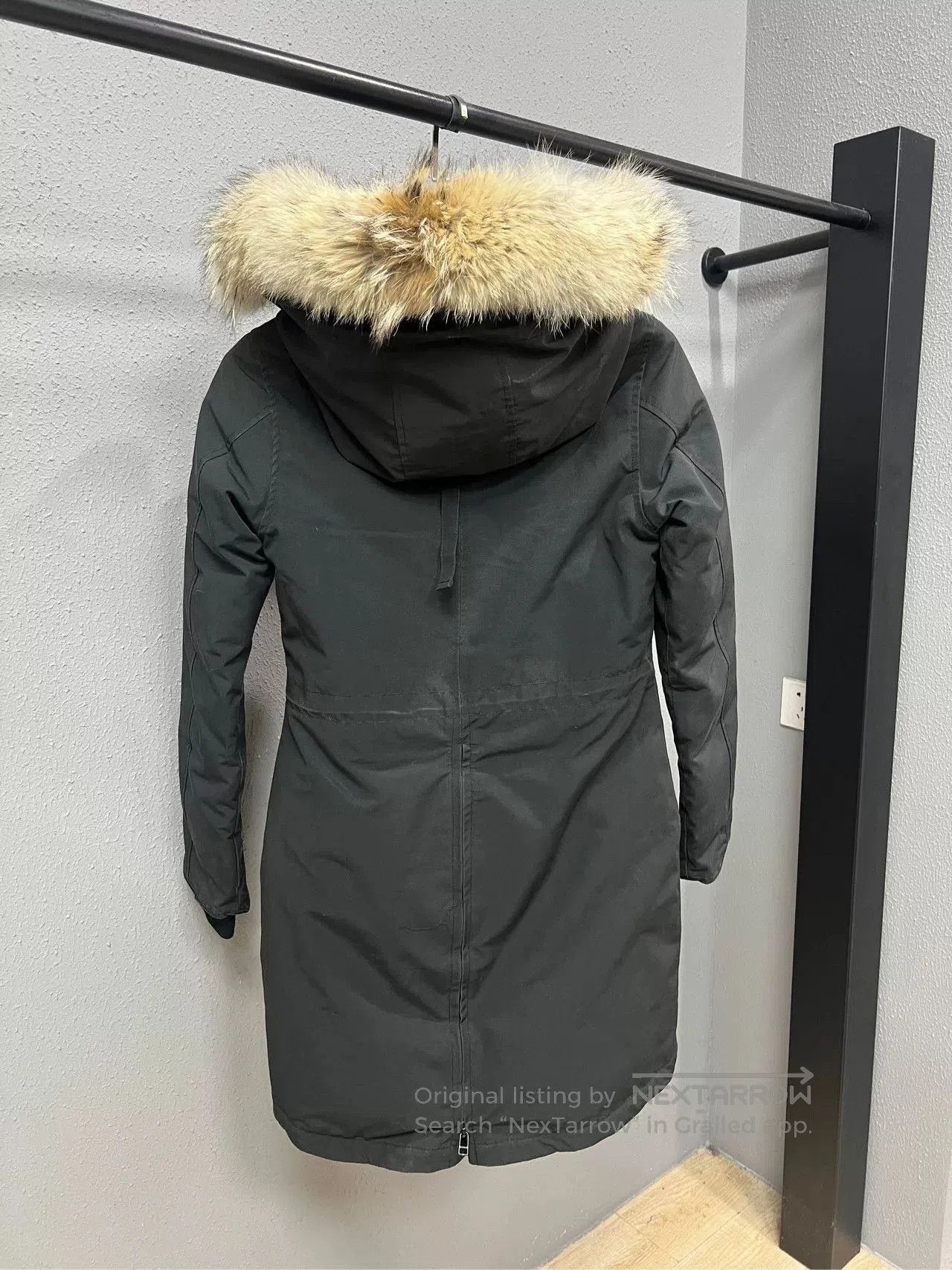 Canada Goose canada goose black down jacket with fur hood. Size XS / US 0-2 / IT 36-38 - 2 Thumbnail