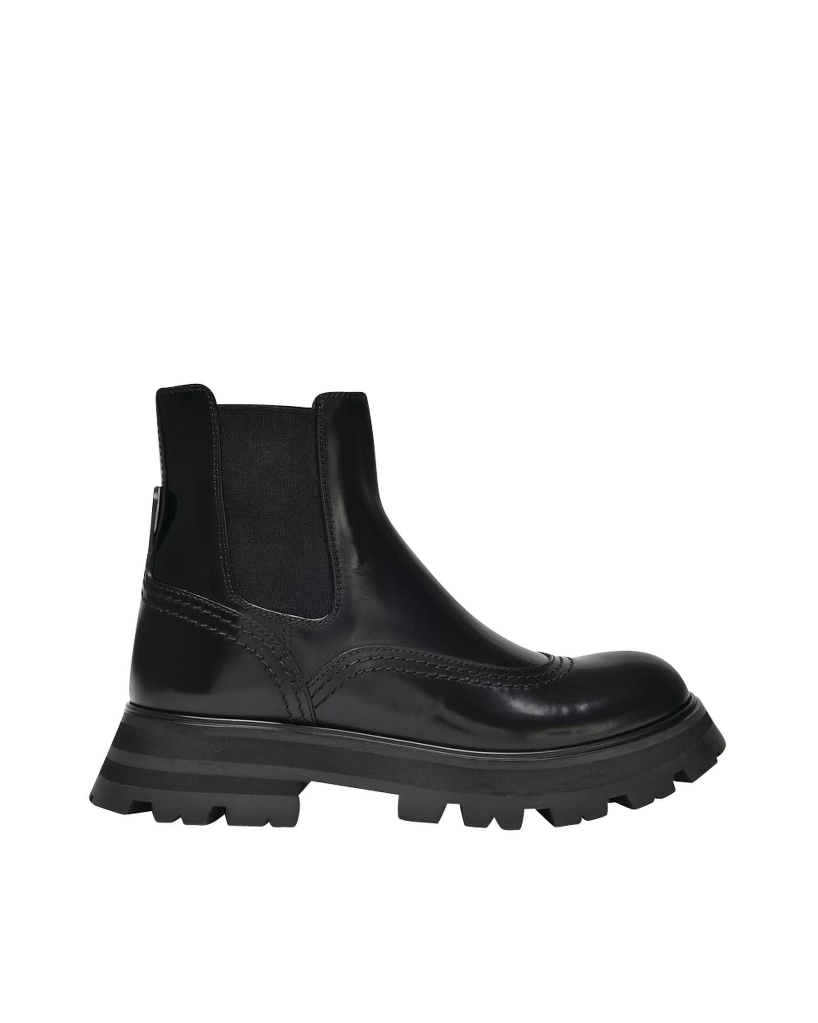 image of Alexander Mcqueen Smooth Leather Slip-On Chelsea Boots With Round Toe And Rubber Sole, Women's (Siz