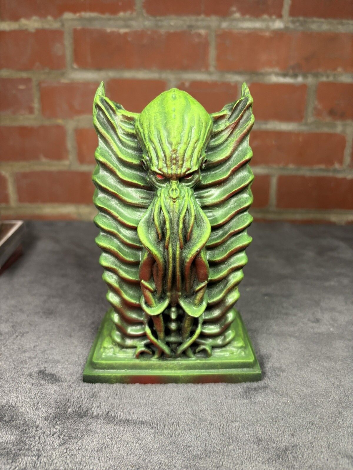 Other Cthulhu Card Holder With 3 Packs Mythos Poker Cards Size ONE SIZE - 2 Thumbnail