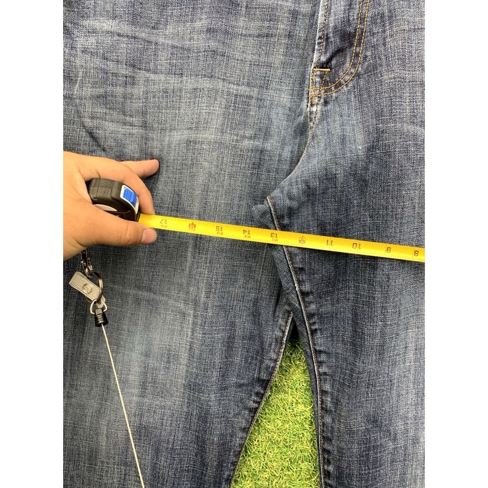 Lucky Brand Lucky Brand Jeans Mens 40x30 221 Original Straight Dark Wash Denim 5-Pocket Regular Fit Blue 1990s USA Mens Size US 40 / EU 56 - 5 Thumbnail