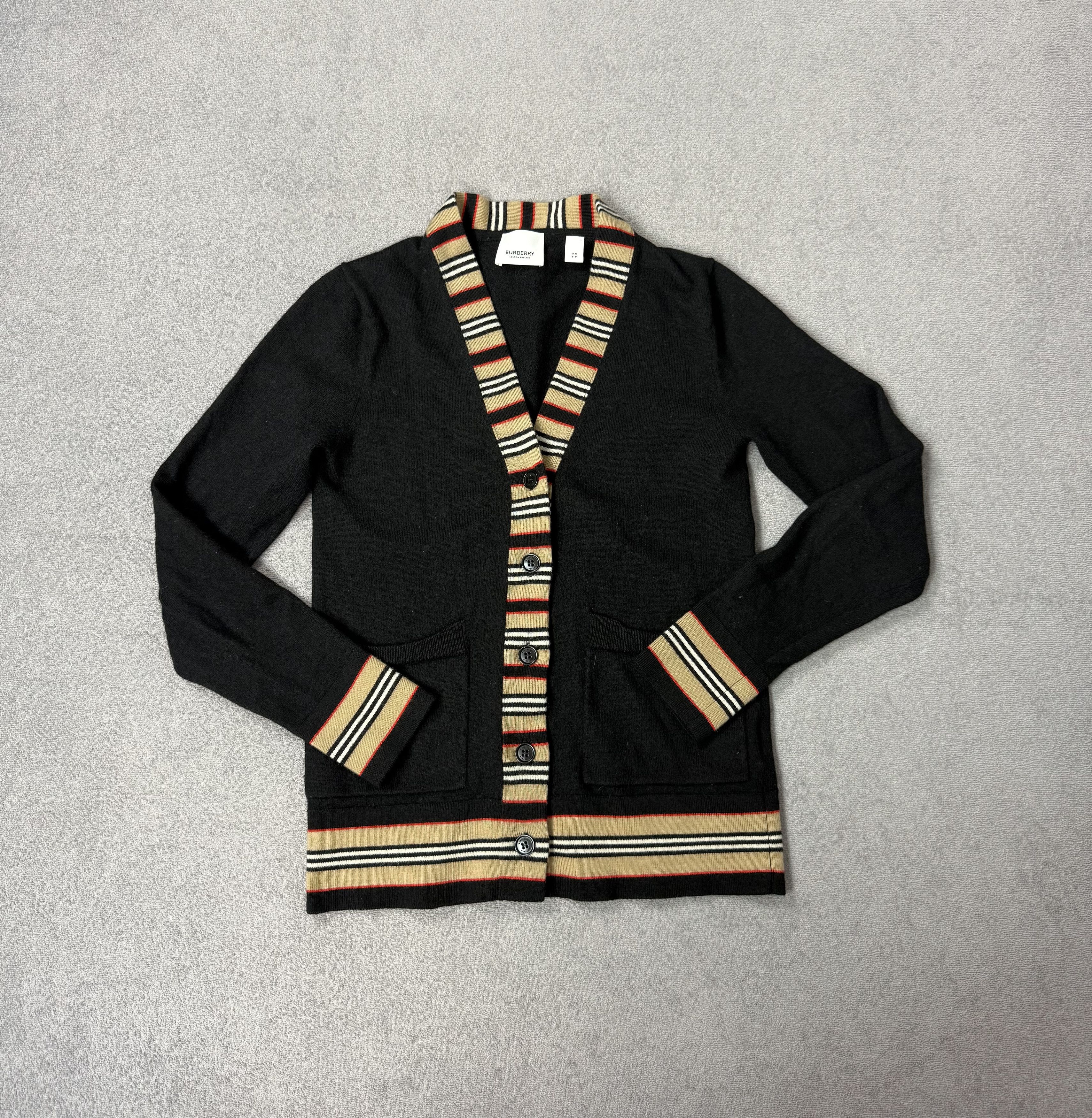 Burberry Black Burberry Wool Sweater XS Size XS / US 0-2 / IT 36-38 - 1 Thumbnail