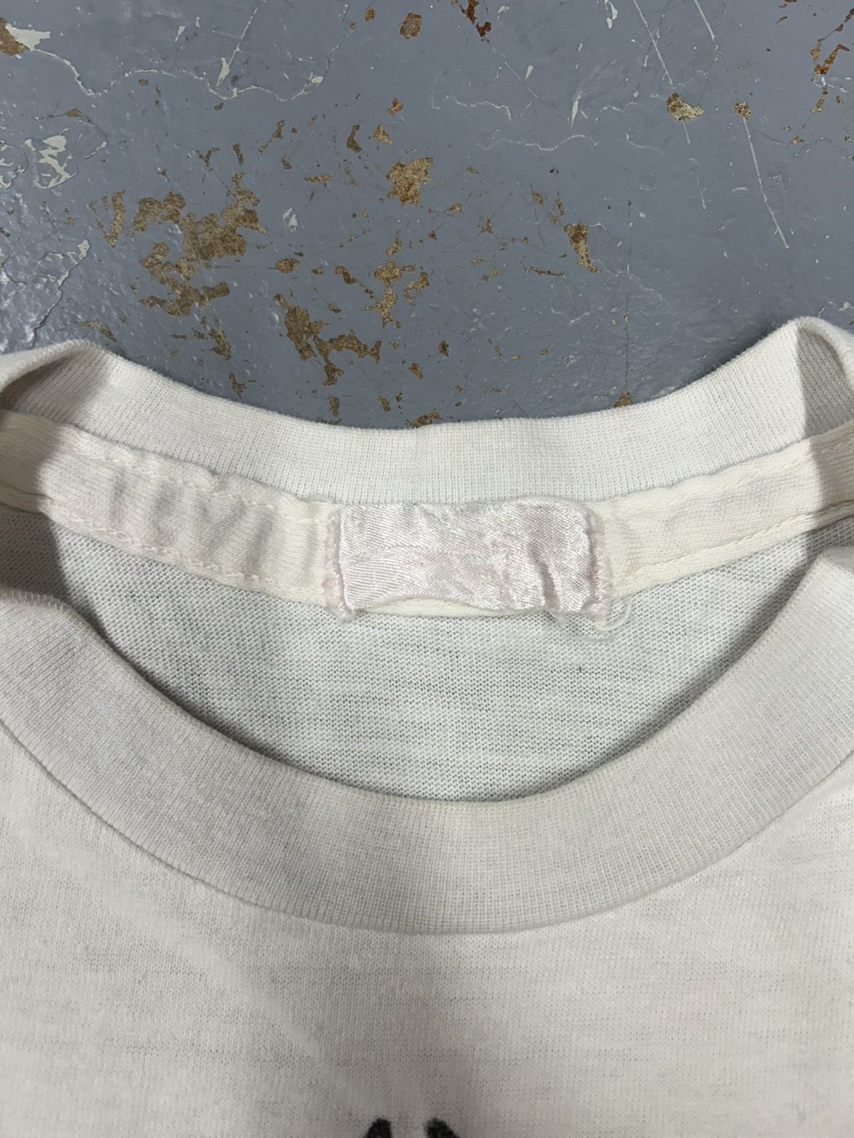 Vintage Crazy Vintage Rare Bruce Bissell Magic White Baby Tee Shirt Size US XS / EU 42 / 0 - 4 Thumbnail