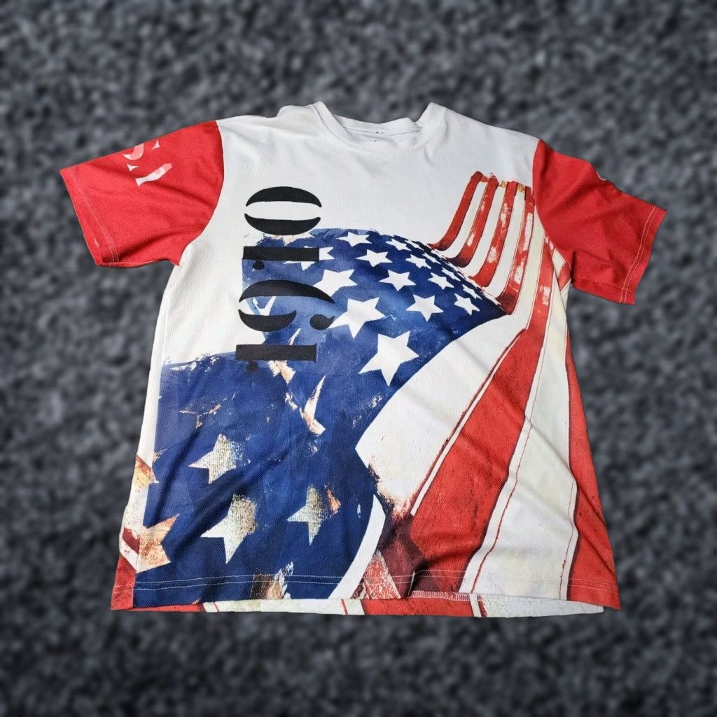 Vintage VINTAGE Boy Scouts of America T Shirt Mens M White USA AOP All Over Print Distressed Short Sleeve Crew Neck Benign Size US M / EU 48-50 / 2 - 1 Thumbnail