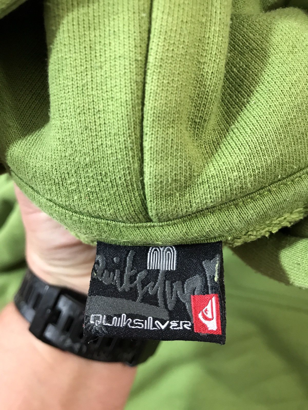 Quiksilver Vintage Quiksilver Hoodie big logo size M Size US M / EU 48-50 / 2 - 3 Thumbnail