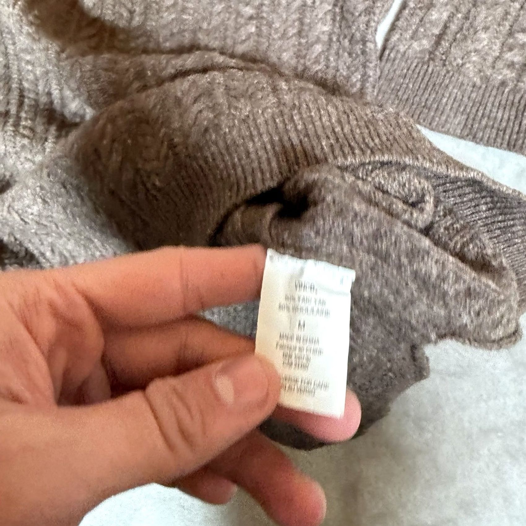 Vince Vince Sweater Womens Medium Brown Pullover Cable Knit V Neck Yak Wool Fisherman Vintage No Size M / US 6-8 / IT 42-44 - 3 Thumbnail