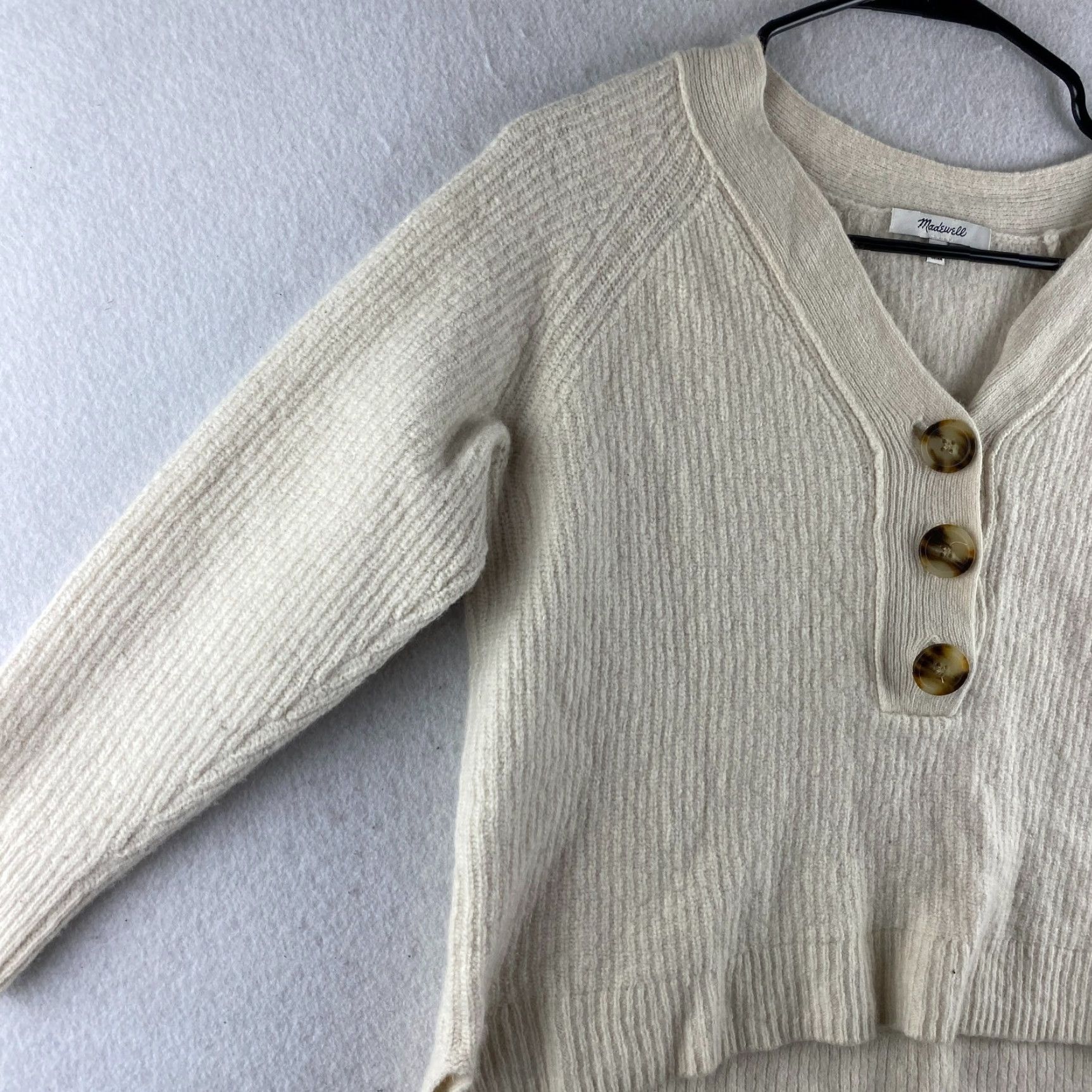 Madewell Madewell Wool Sweater Womens Small S Cream Pullover V-Neck Hi-Low Button Knit Wool Regular Solid Long Sleeve 1/2 Button Pullover Modern Fall Size S / US 4 / IT 40 - 4 Thumbnail