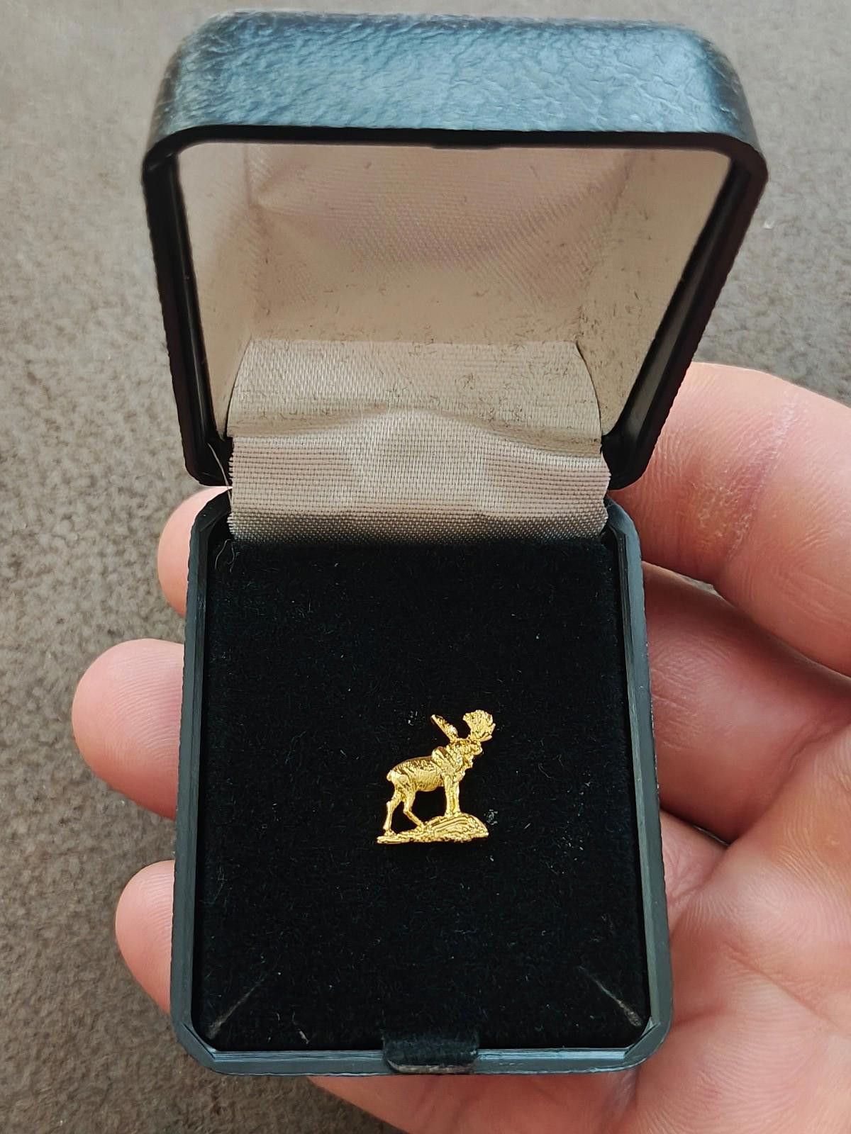 Other 1960s Gold Tone Textured Moose Tie Tack/Lapel Pin Size ONE SIZE - 1 Thumbnail