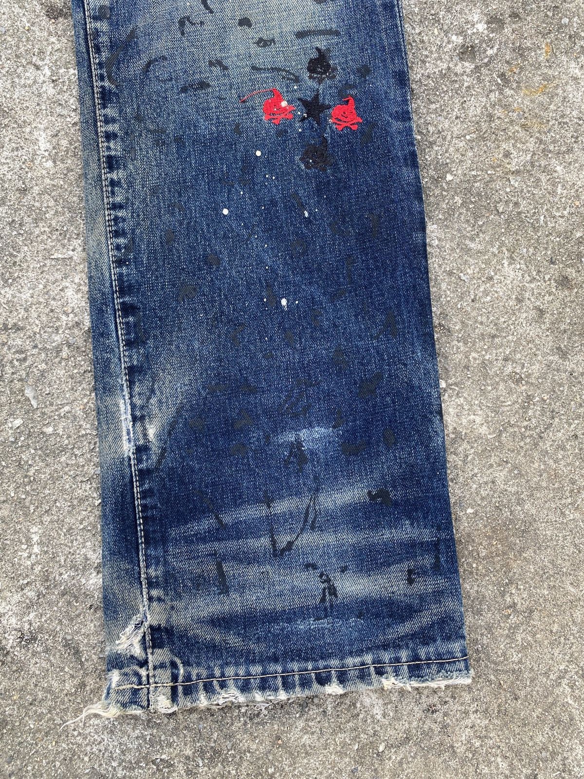 Barbarian × Levi's × Levi's Vintage Clothing Levi’s x Mad Barbarians Distressed Splatter Design Denim Size US 34 / EU 50 - 7 Thumbnail