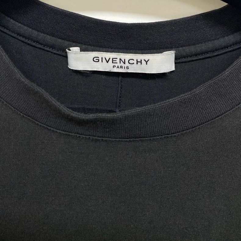 Givenchy Givenchy Shark Short Sleeve, L Size, Size US L / EU 52-54 / 3 - 4 Thumbnail
