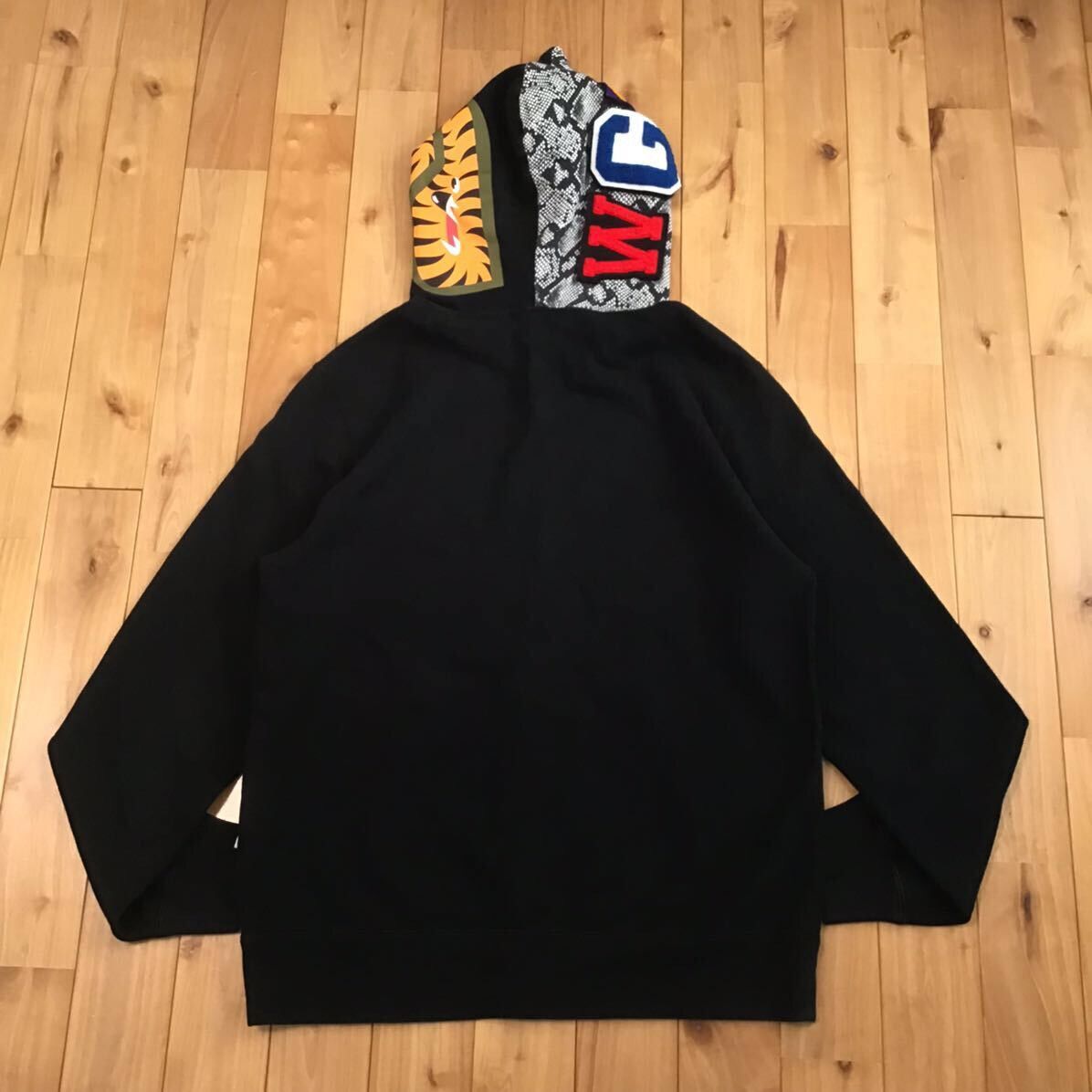 Bape 2013 BAPE Snake shark full zip hoodie a bathing ape Size US XL / EU 56 / 4 - 3 Thumbnail
