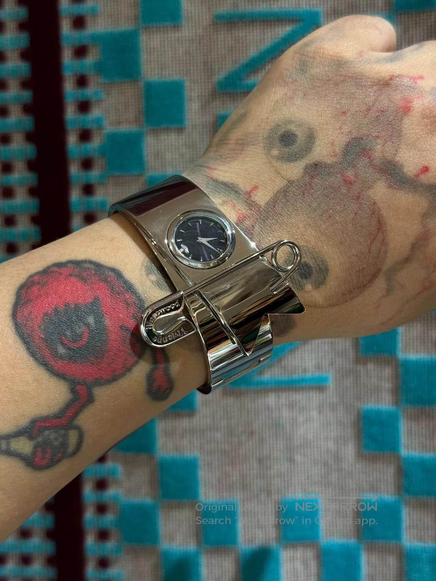 Vivienne Westwood Vivienne Westwood Brooch Bracelet Watch. Size ONE SIZE - 1 Thumbnail