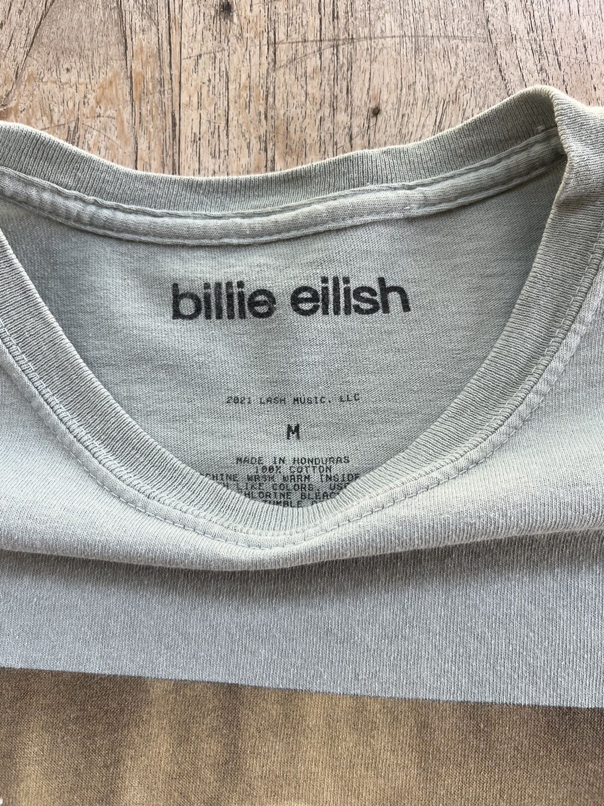 Band Tees × Billie Eilish Billie Eilish Happier Than Ever Photo Tshirt Size US M / EU 48-50 / 2 - 5 Thumbnail