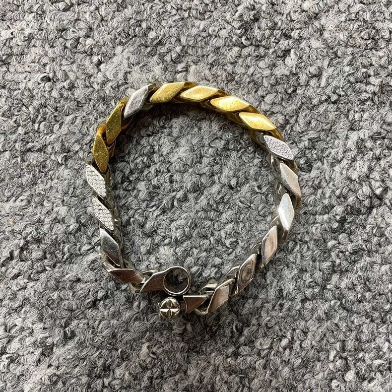 Louis Vuitton Louis Vuitton Soapy Thick Chain Pattern Cuba Bracelet Size ONE SIZE - 5 Thumbnail