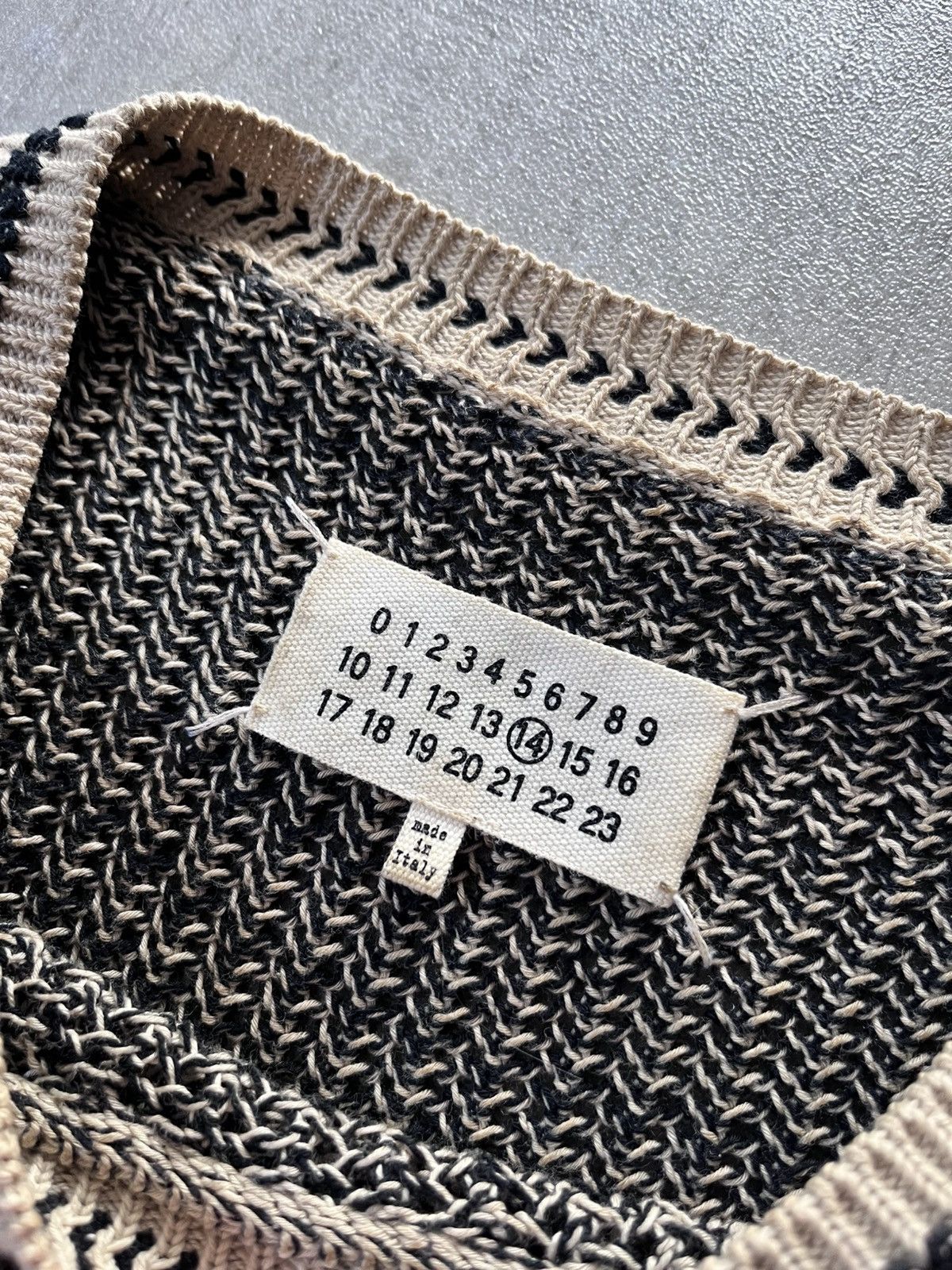 Maison Margiela Maison Margiela S/S 17 cotton beige black sweater Size US M / EU 48-50 / 2 - 7 Thumbnail