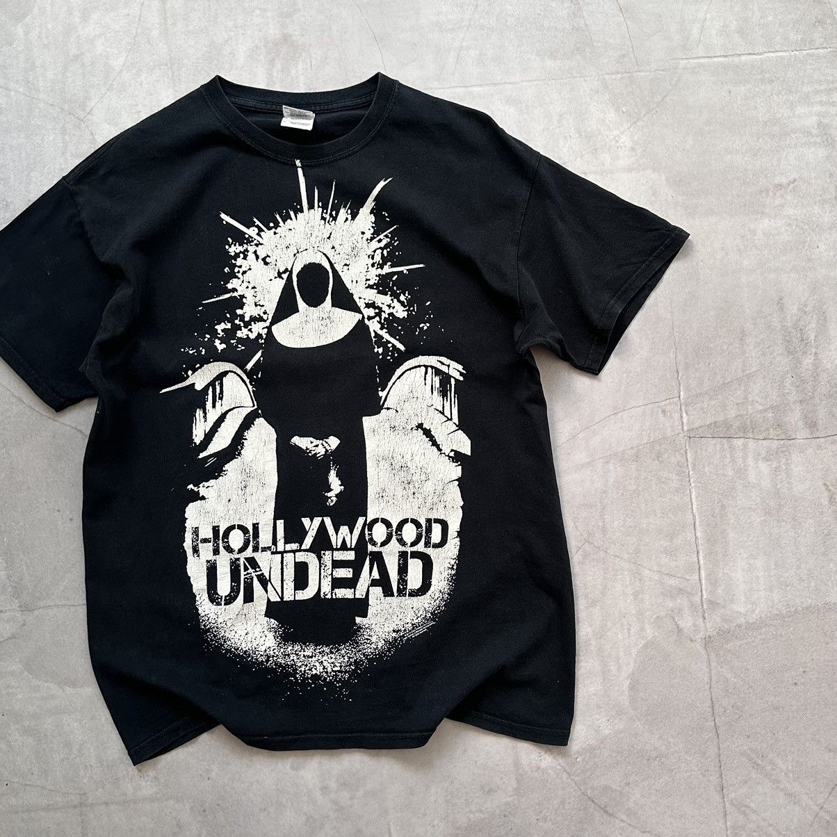 Band Tees × Vintage Vintage Hollywood Undead Band Rock T-Shirt Korn Deftones Size US L / EU 52-54 / 3 - 2 Thumbnail