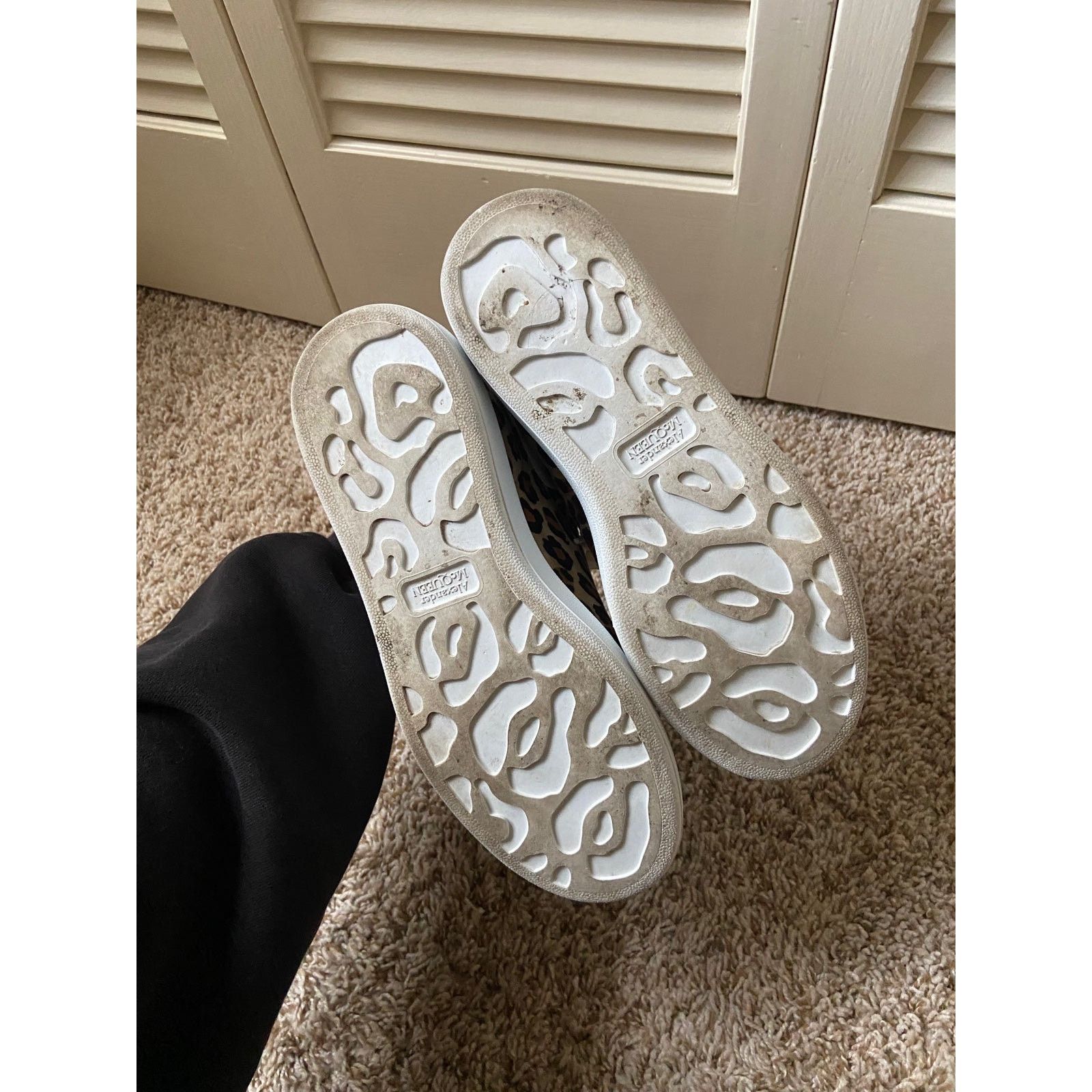 Alexander McQueen Alexander McQueen Oversized White Leather Shoes Leopard 37D Size US 7 / IT 37 - 5 Thumbnail