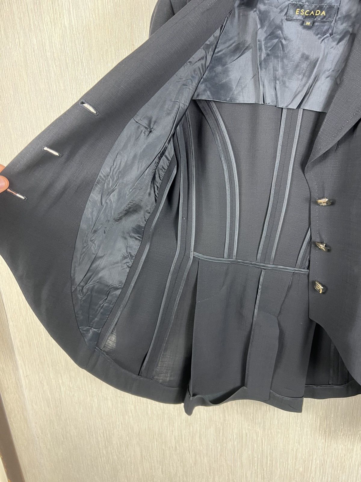 Escada Escada wool avant garde luxury blazer jacket Size XS / US 0-2 / IT 36-38 - 18 Thumbnail