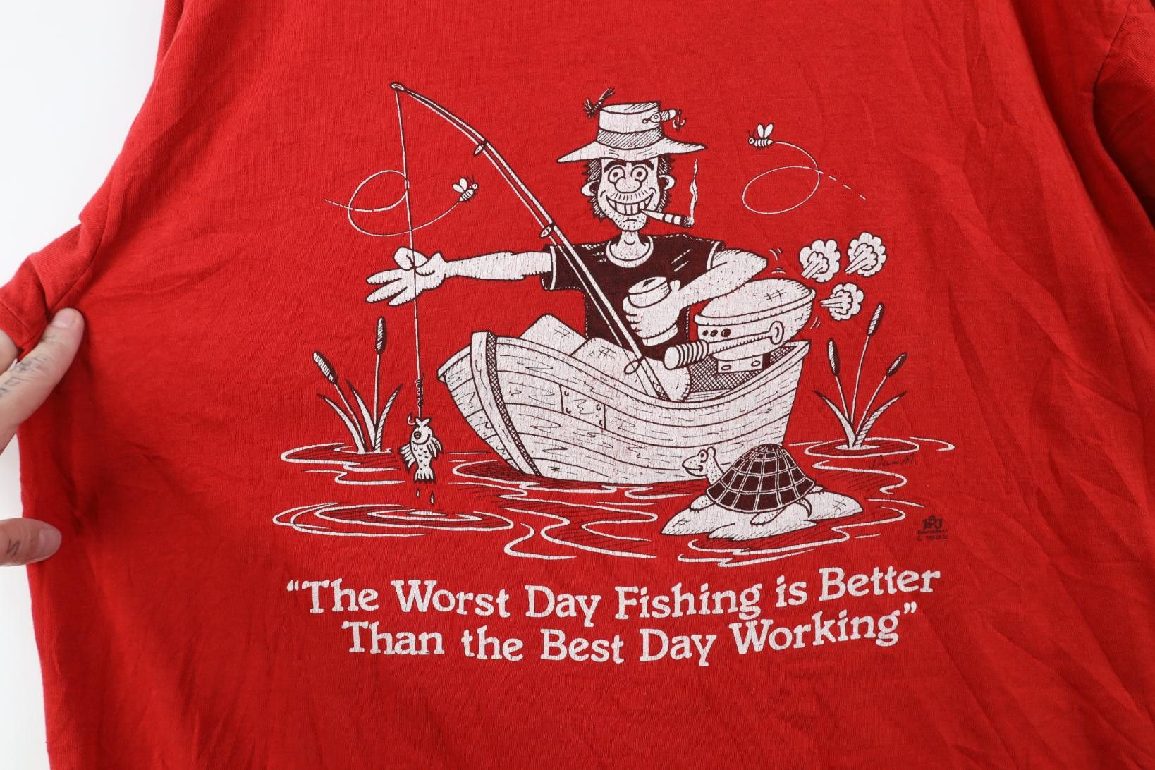 Vintage Vintage 90s Day Fishing Is Better Than Best Day Work T-Shirt Size US XL / EU 56 / 4 - 6 Thumbnail