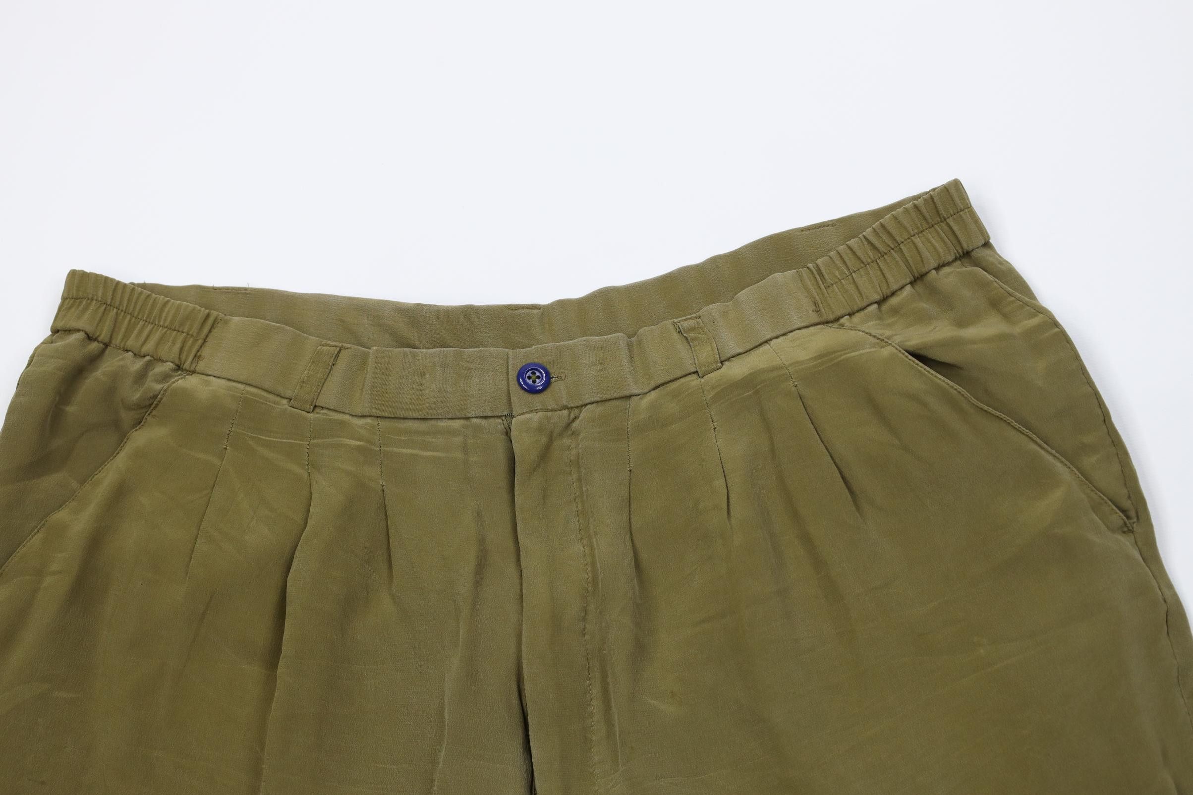 Vintage Vintage 90s Streetwear Above Knee Silk Pleated Shorts Green Size US 34 / EU 50 - 2 Thumbnail