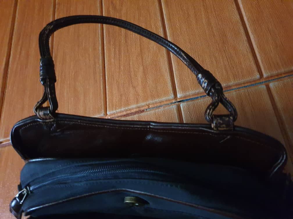 Gianni Valentino black colour carry bag