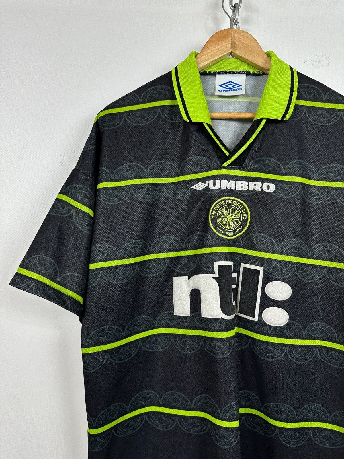 Umbro 1998/99 Umbro Celtic Vintage Soccer Jersey Size US XL / EU 56 / 4 - 3 Thumbnail