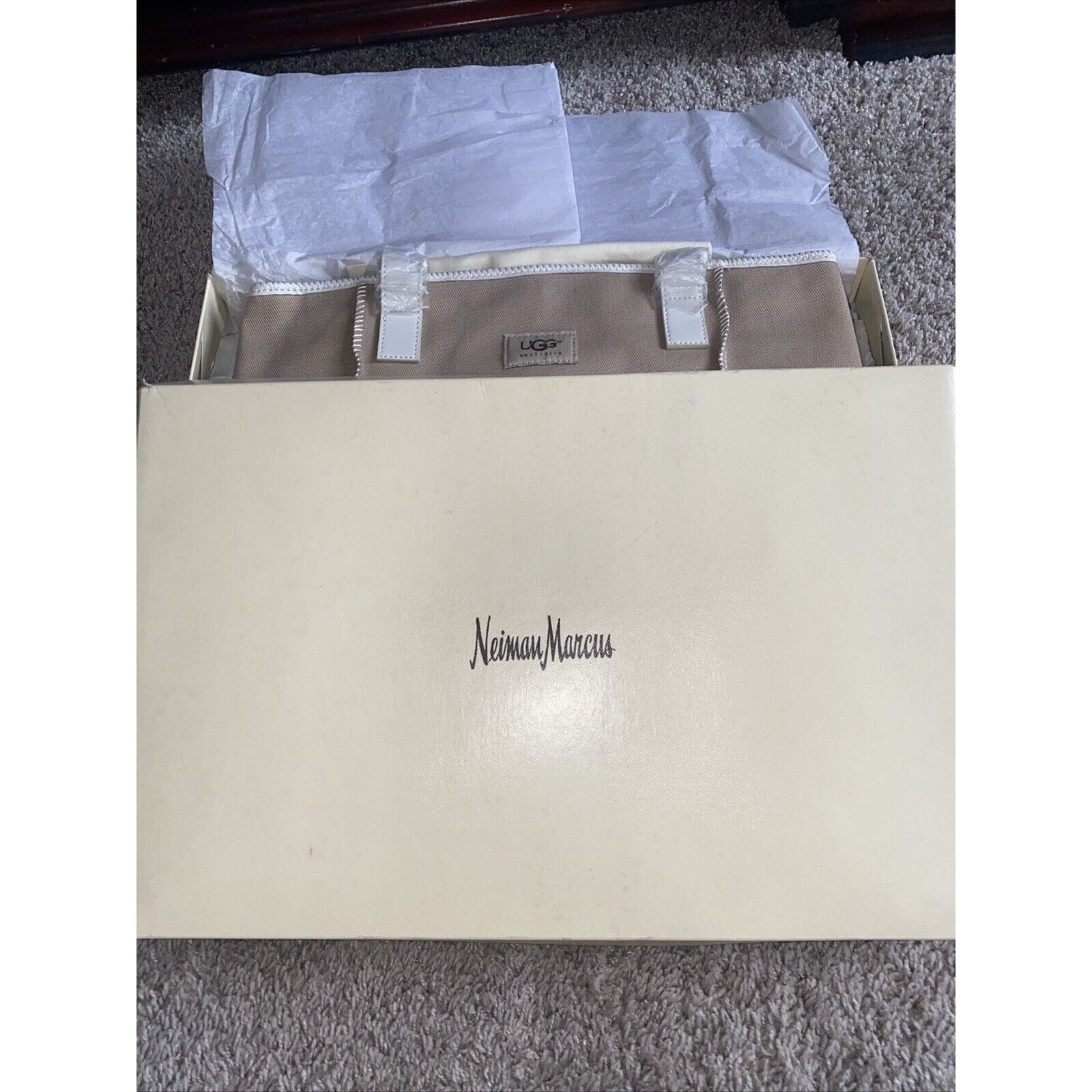 Ugg Authentic Canvas/White Leather Grab Tote #SA603 NWT And Box Size ONE SIZE - 10 Thumbnail