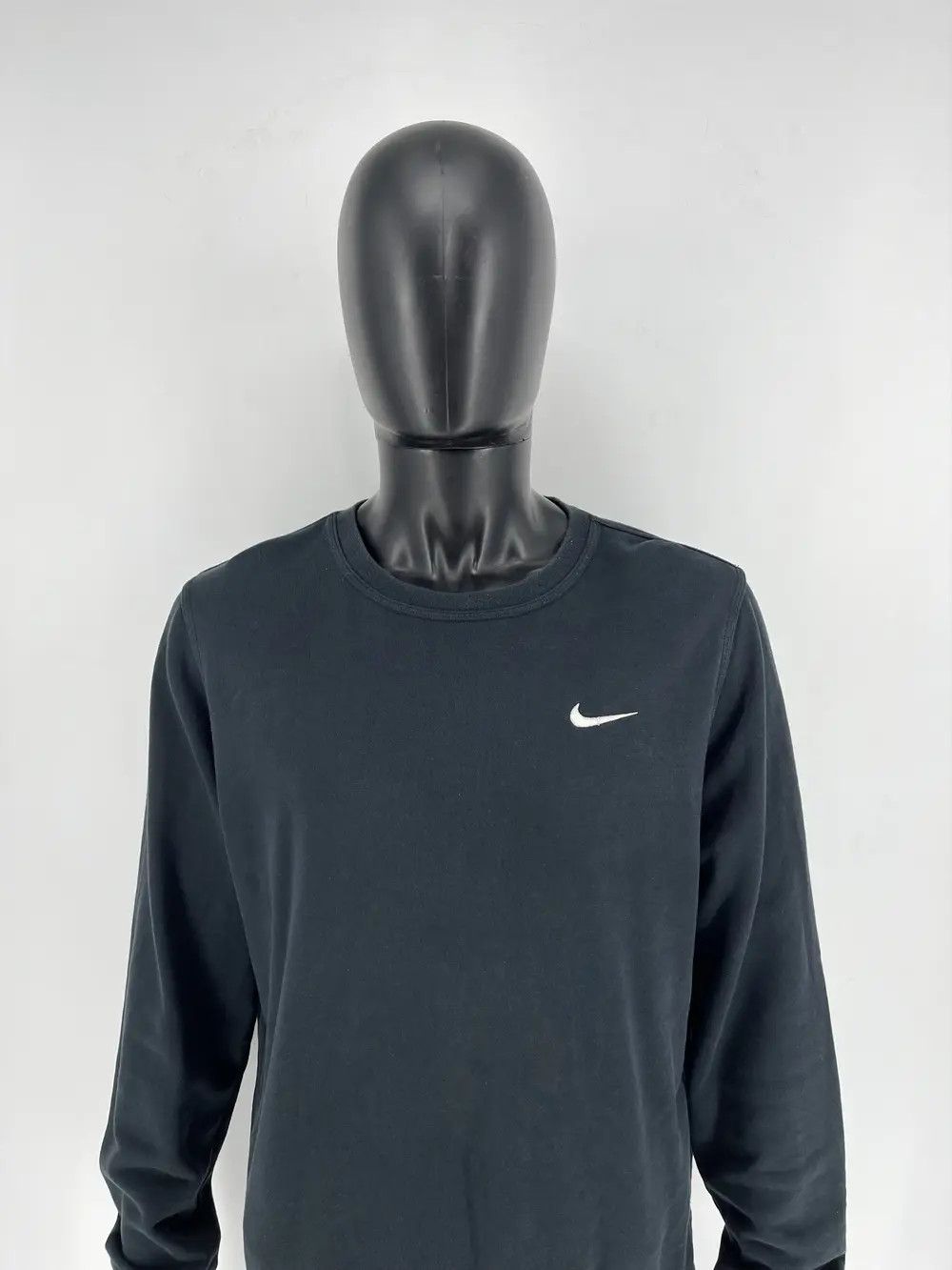 Nike × Vintage Vintage Nike Black Embroidery Logos Sweatshirt Crazy Style Size US L / EU 52-54 / 3 - 1 Thumbnail